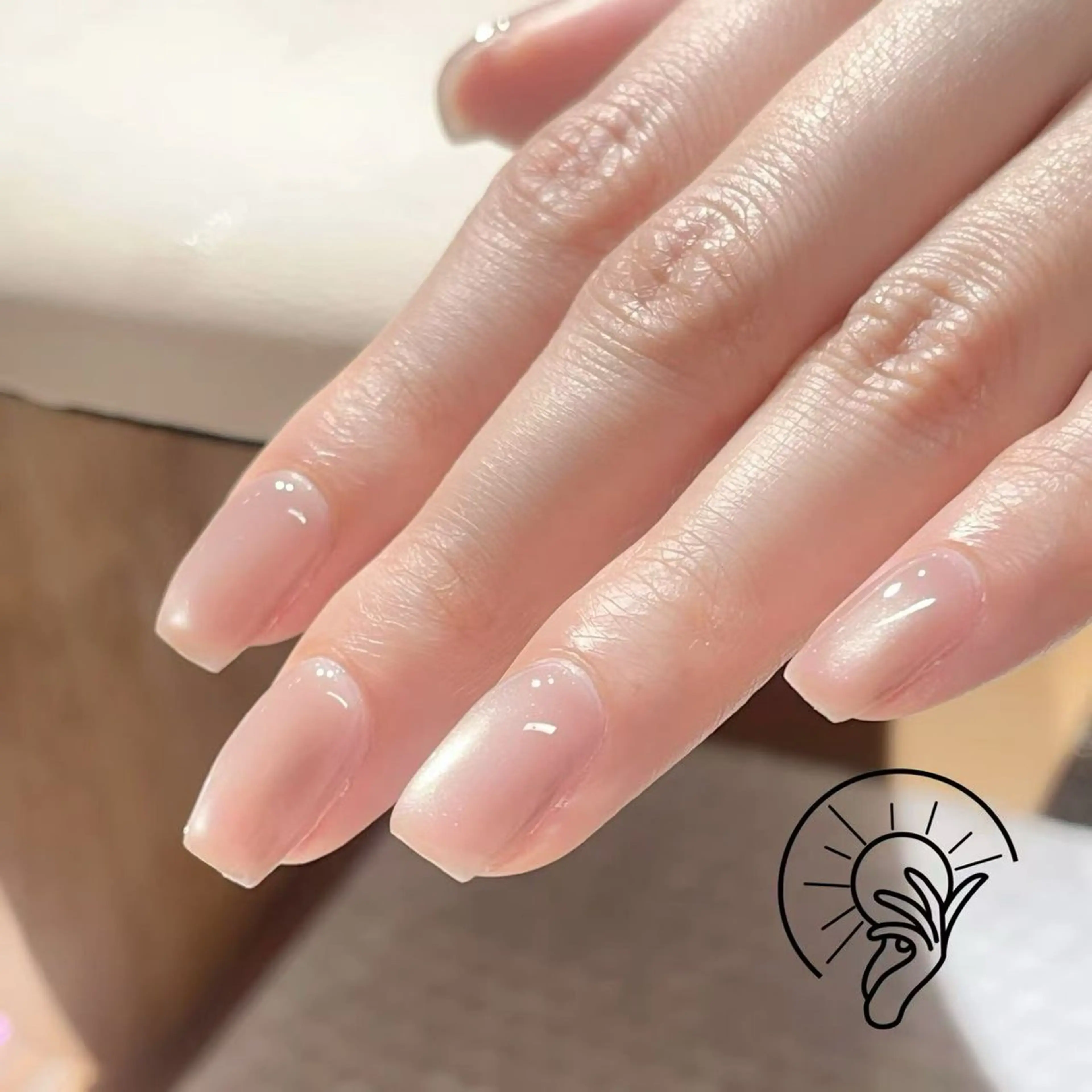 ネイル 長さ出し フレンチネイル 韓国ネイル マグネットネイル マグネットフレンチ sun nail池袋 モデル募集のネイルデザイン