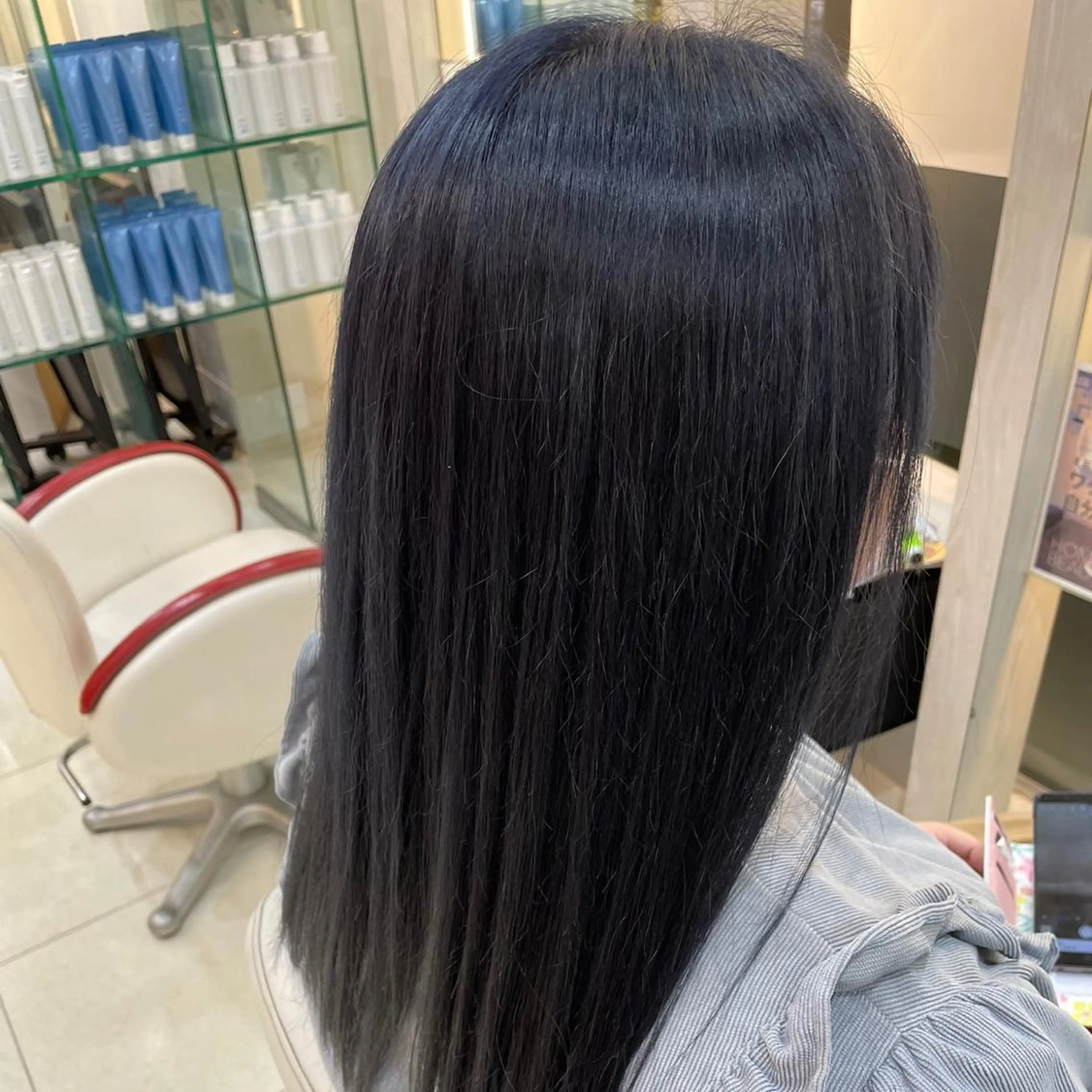 ミディアム カラー 猪瀬 紗耶佳のヘアスタイル