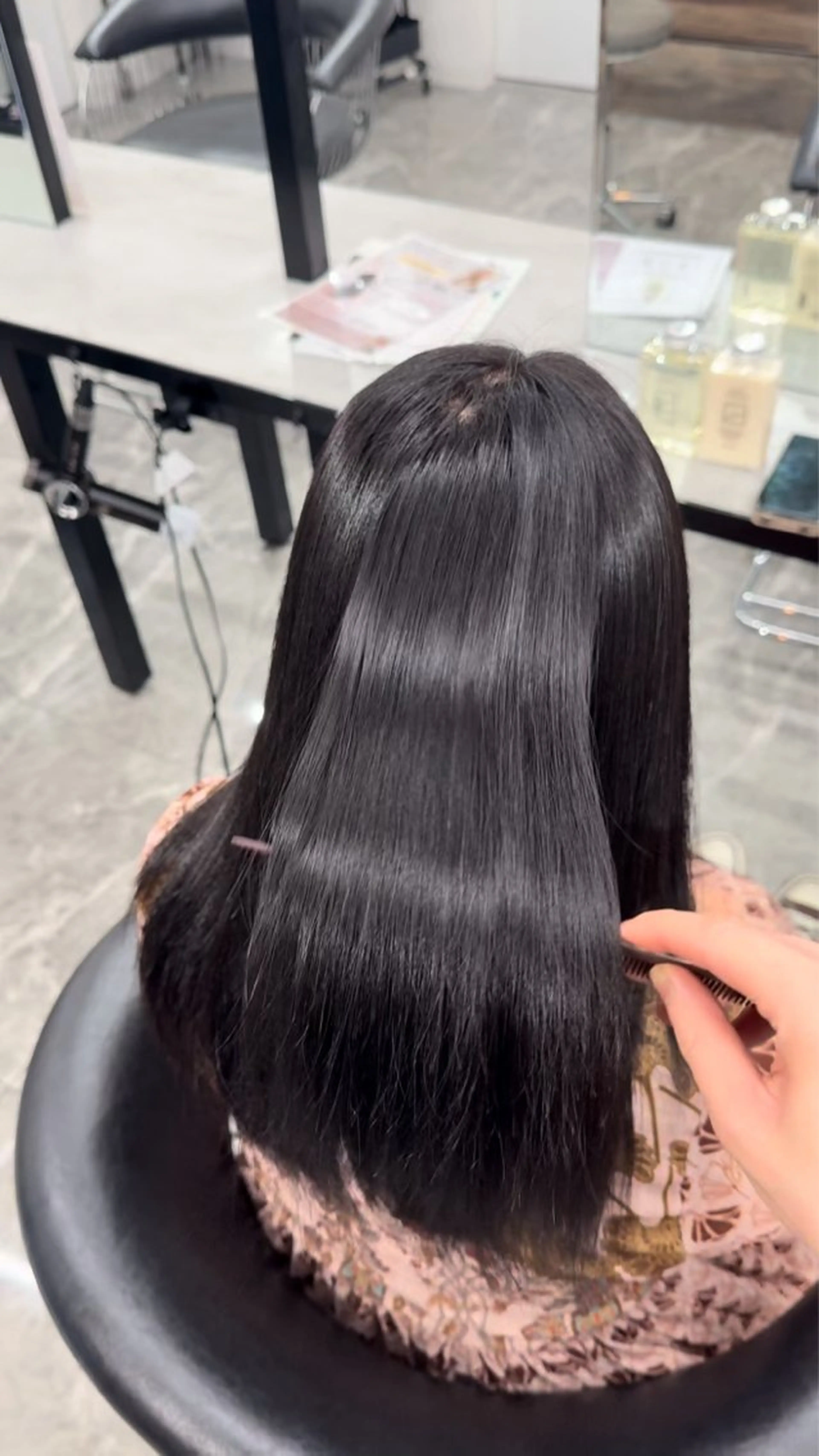 ロング 伸ばしかけ 髪質改善 縮毛矯正 カット ヘアカラー 縮毛矯正 りきと🦋河原町 縮毛矯正/艶カラーのヘアスタイル