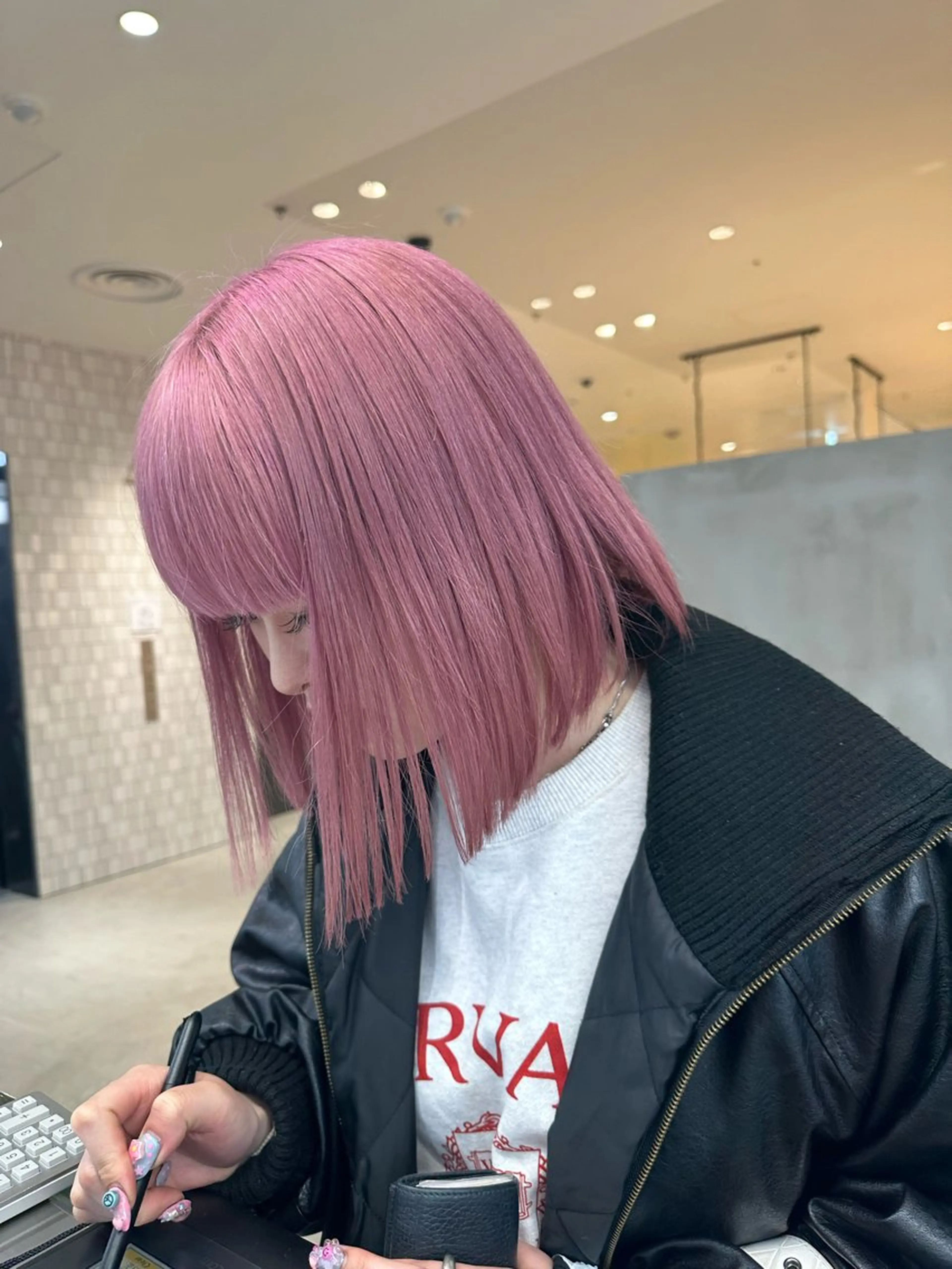 ミディアム カラー カット ヘアカラー TaNa. 笑南(えみな)のヘアスタイル