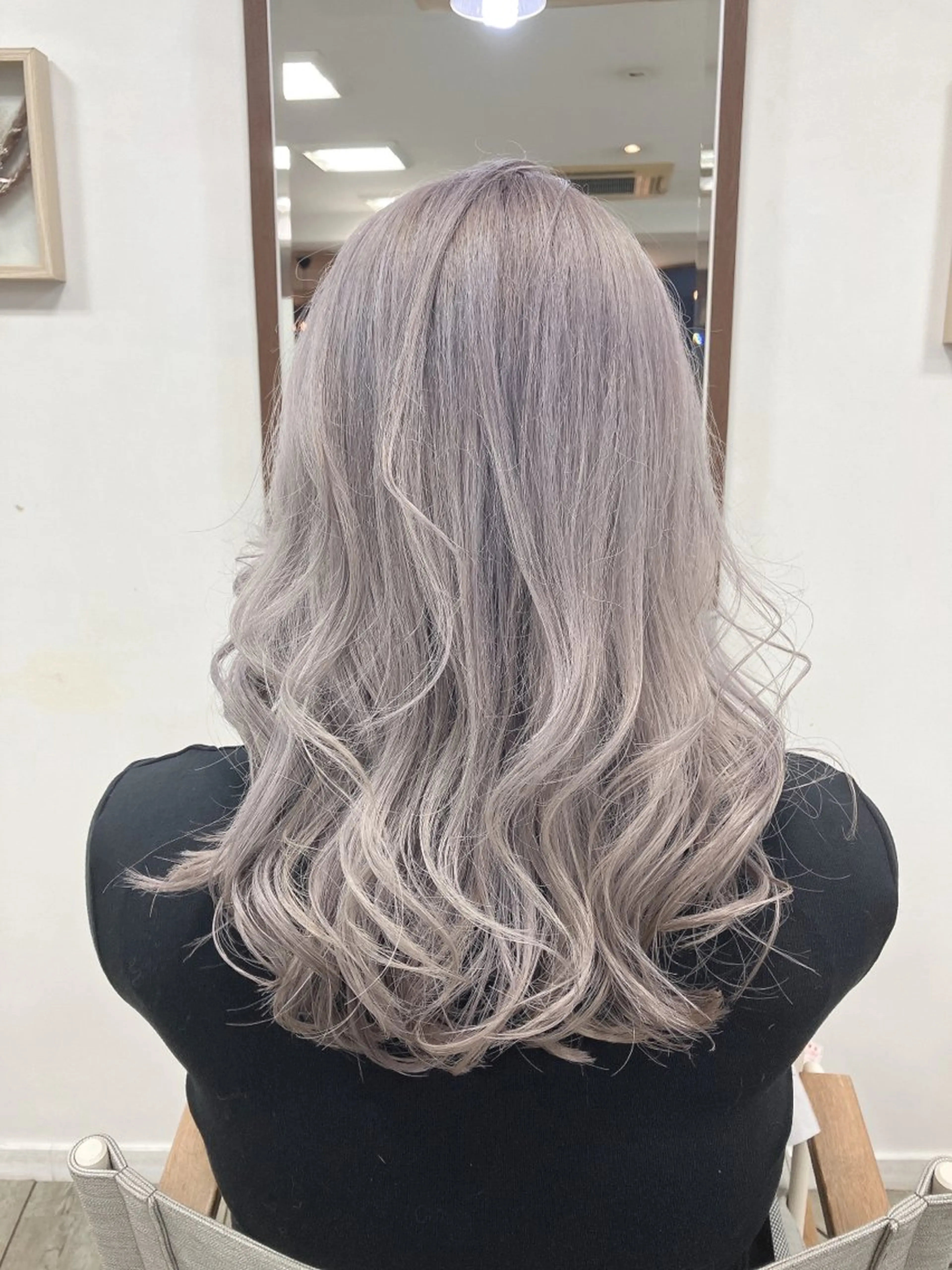 全体ブリーチ＋全体カラー＋トリートメントの写真