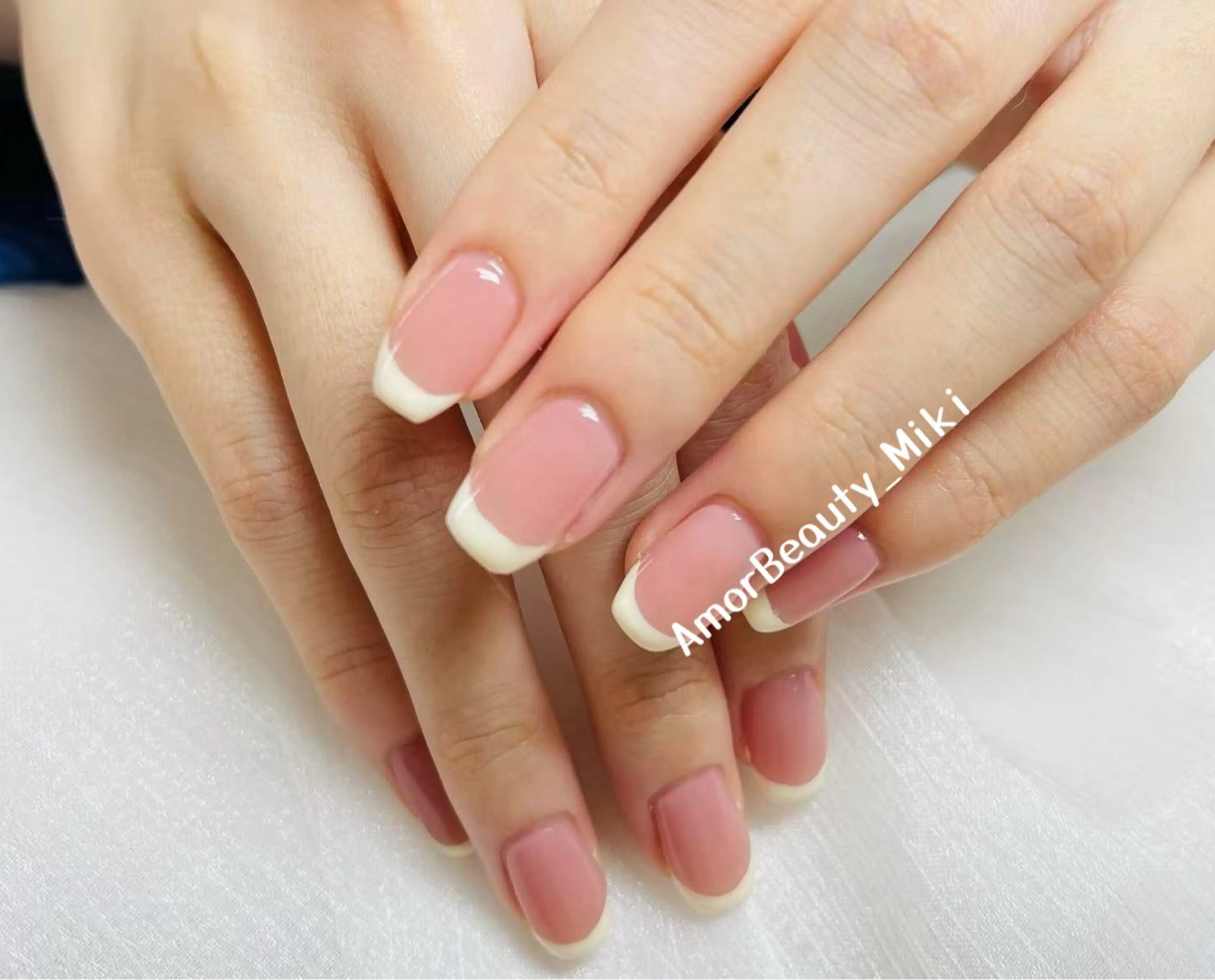 ネイル ハンドネイル Kaka_ パラジェル、長さだしのネイルデザイン