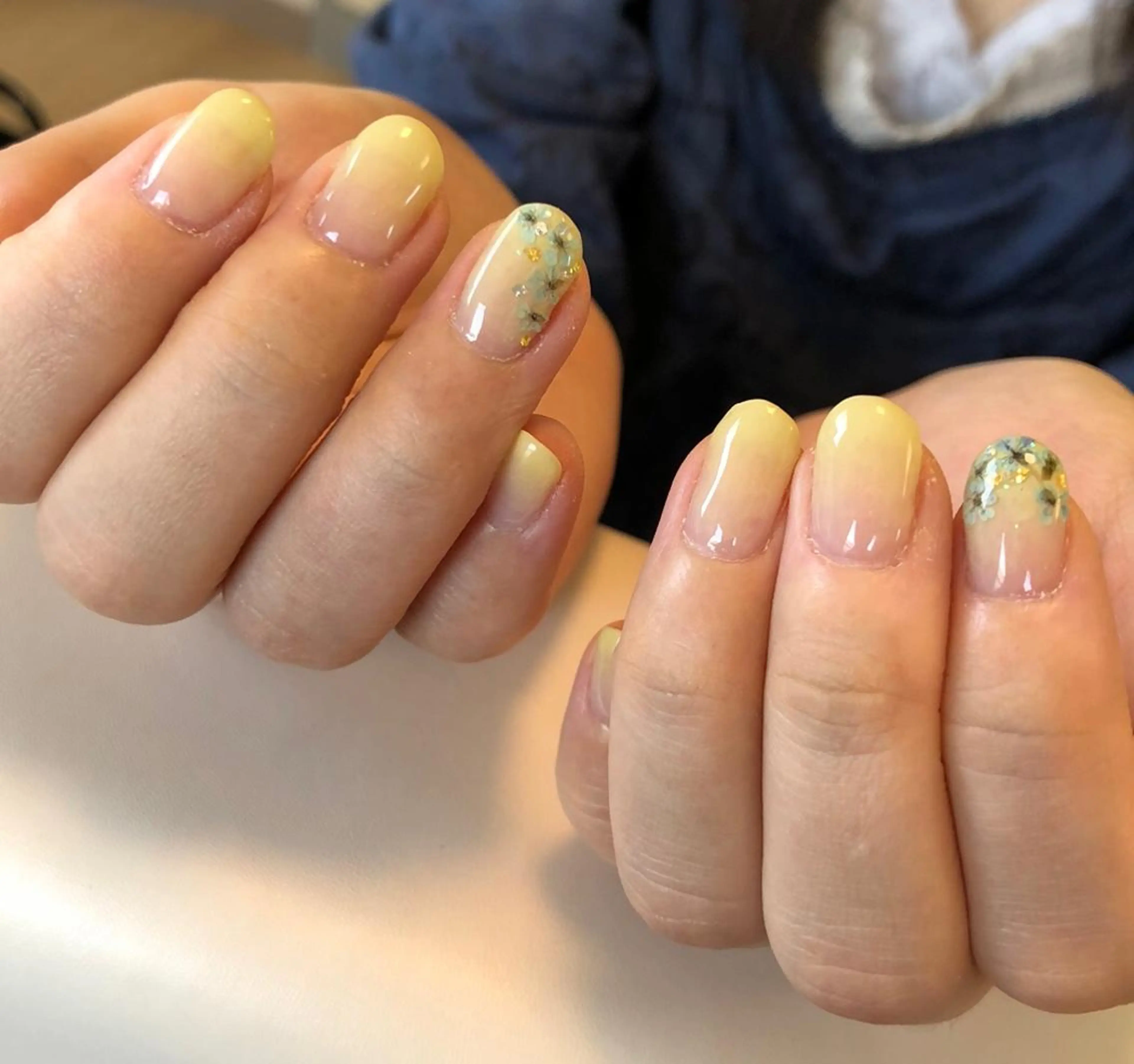 ネイル フラワーネイル グラデーション salon *meehoのネイルデザイン