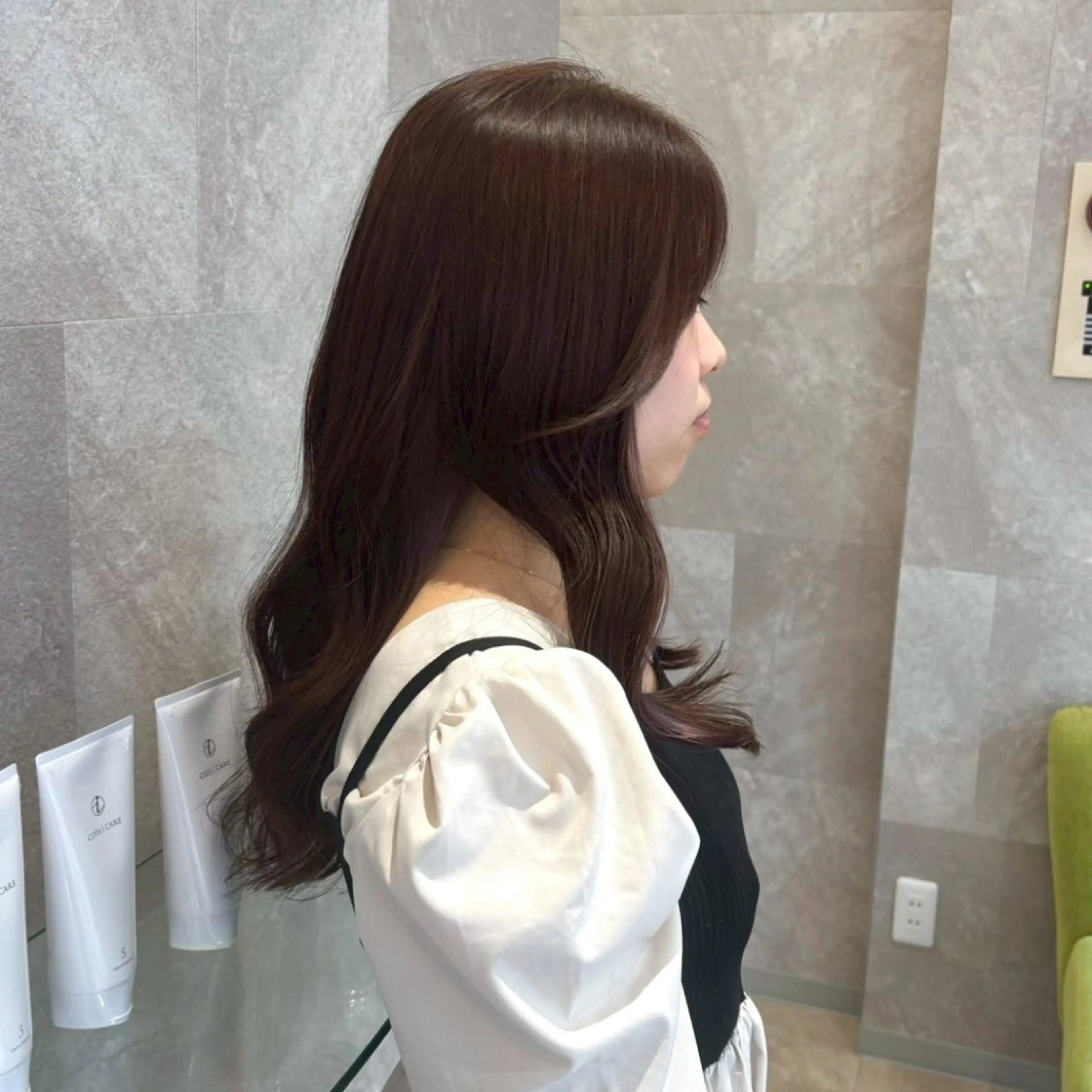 ロング カラー ブリーチ ブラウンカラー インナーカラー ラベンダーカラー 顔周りカット ヘアカラー トリートメント 韓国ヘアケアブリーチ 莉奈のヘアスタイル