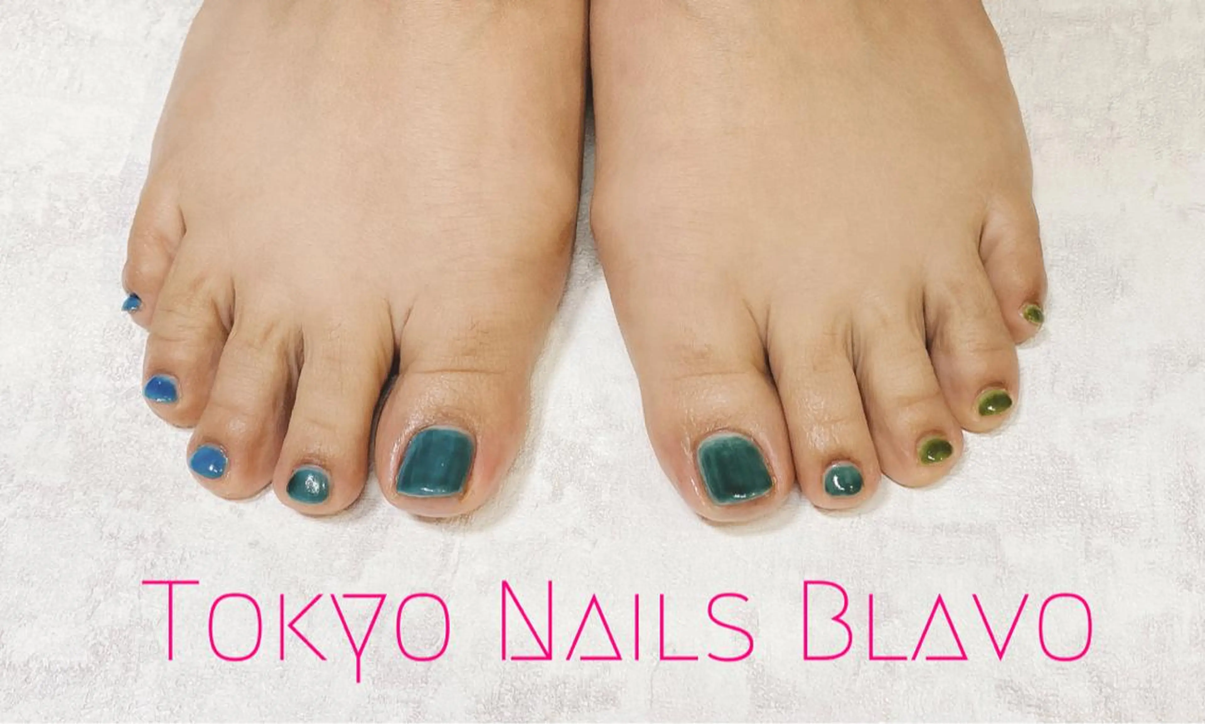 ネイル フットネイル ワンカラーネイル T.N.B 山本陽子のネイルデザイン