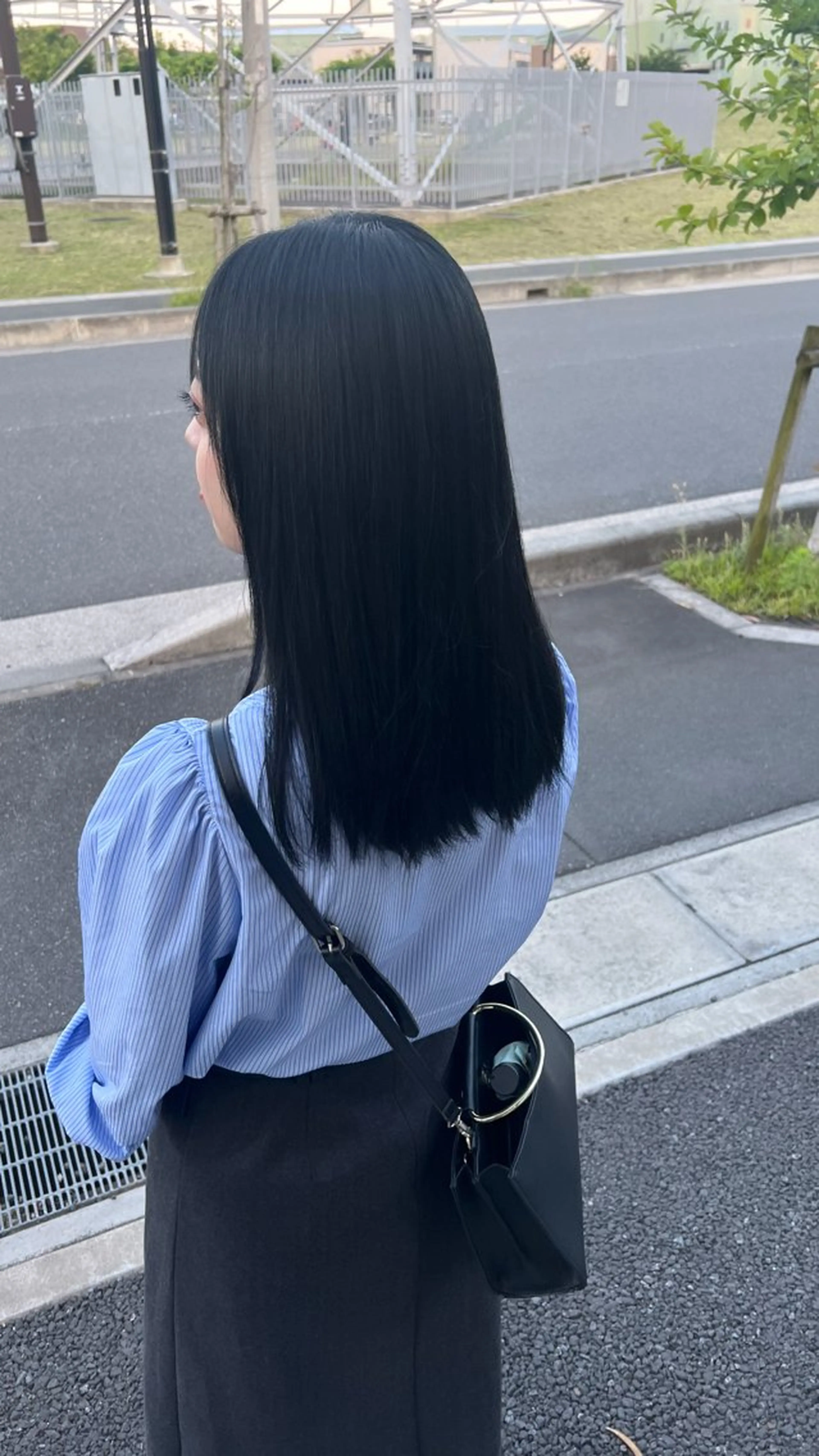 セミロング さとう あおいのヘアスタイル