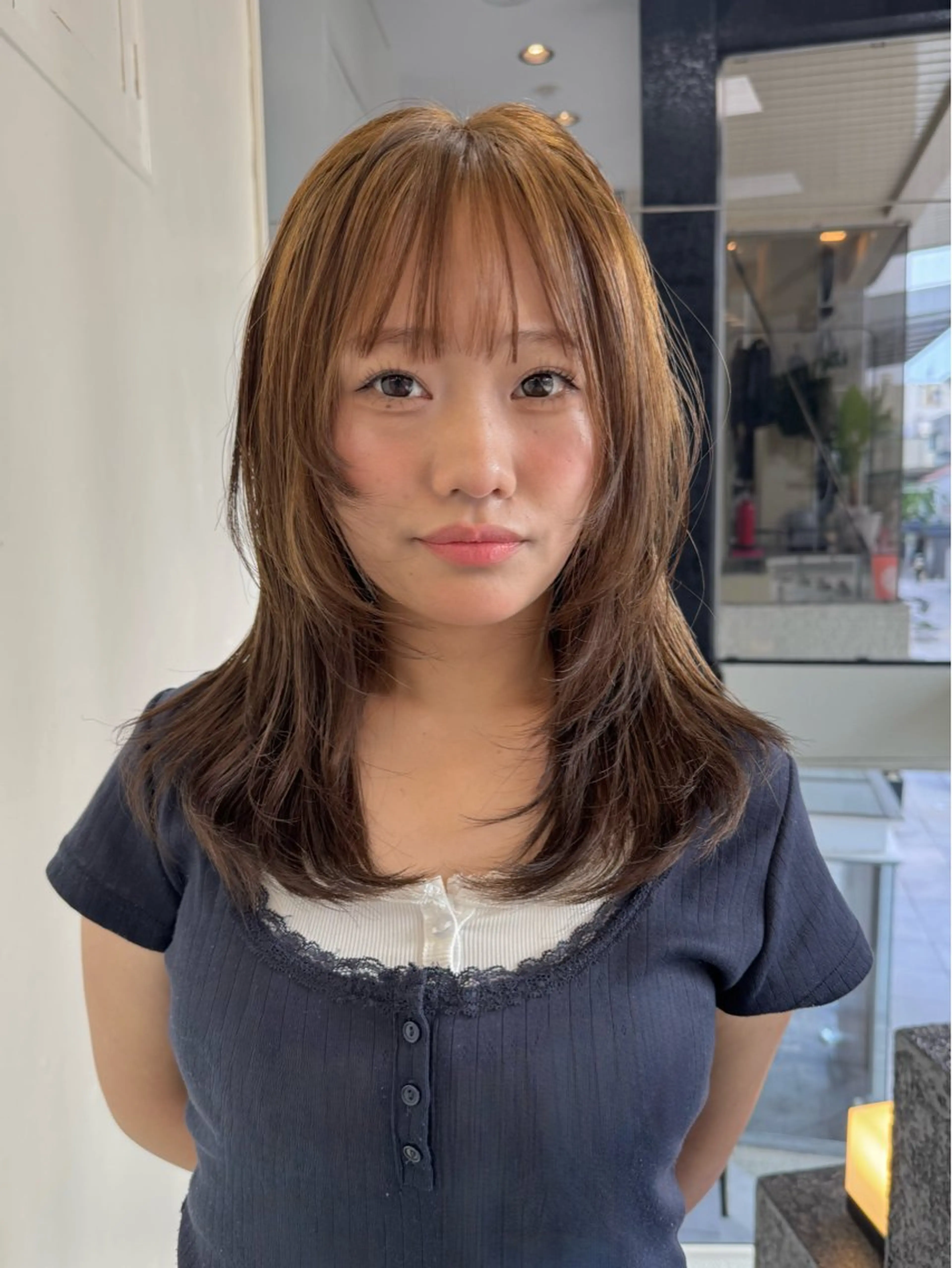 ショート カラー ナチュラルに目を惹く デザイン/KOHNOのヘアスタイル