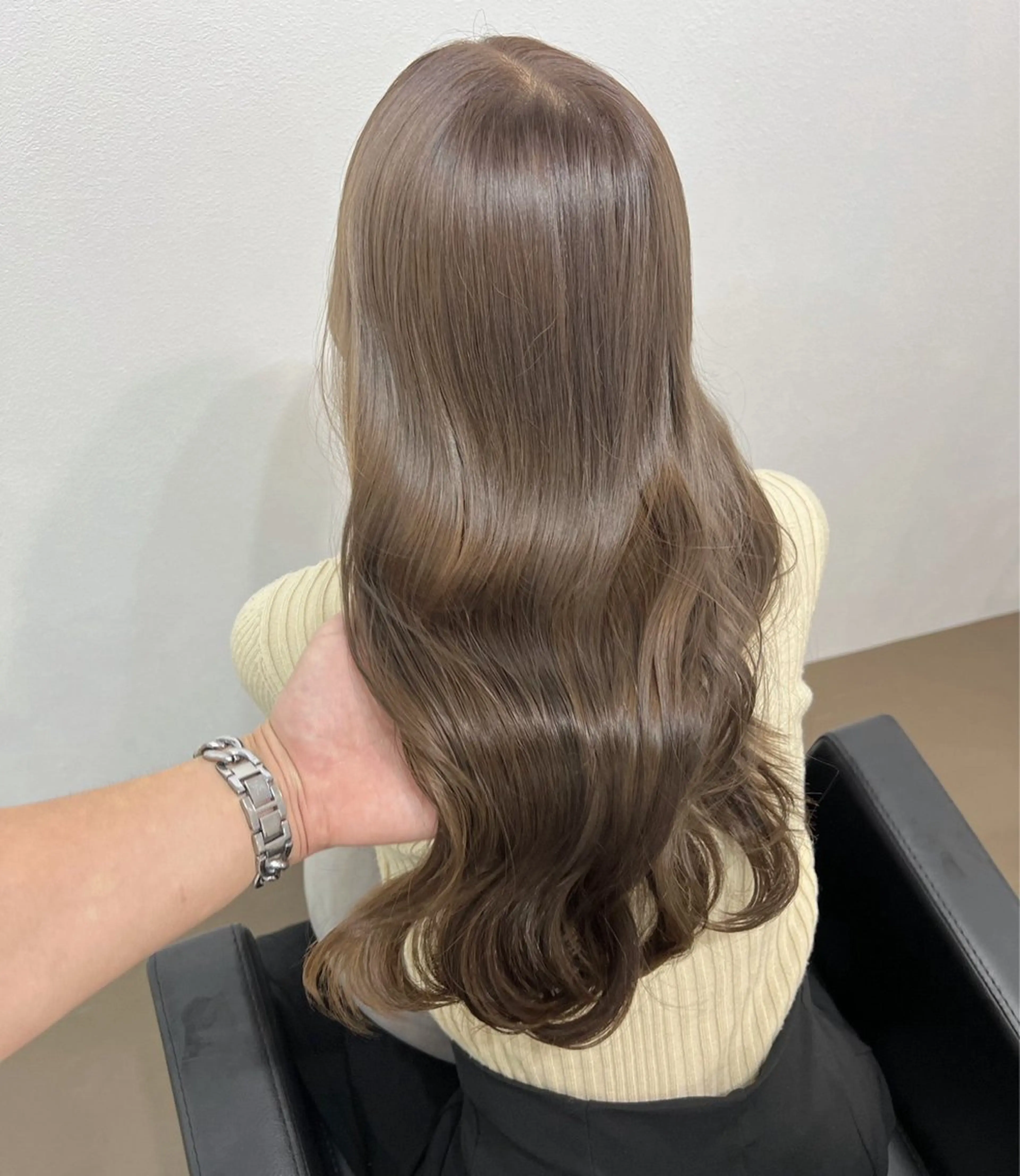 ロング カラー 透明感カラー ダブルカラー イルミナカラー 神戸ボブ✂️ ioe三宮/田 伸佳のヘアスタイル