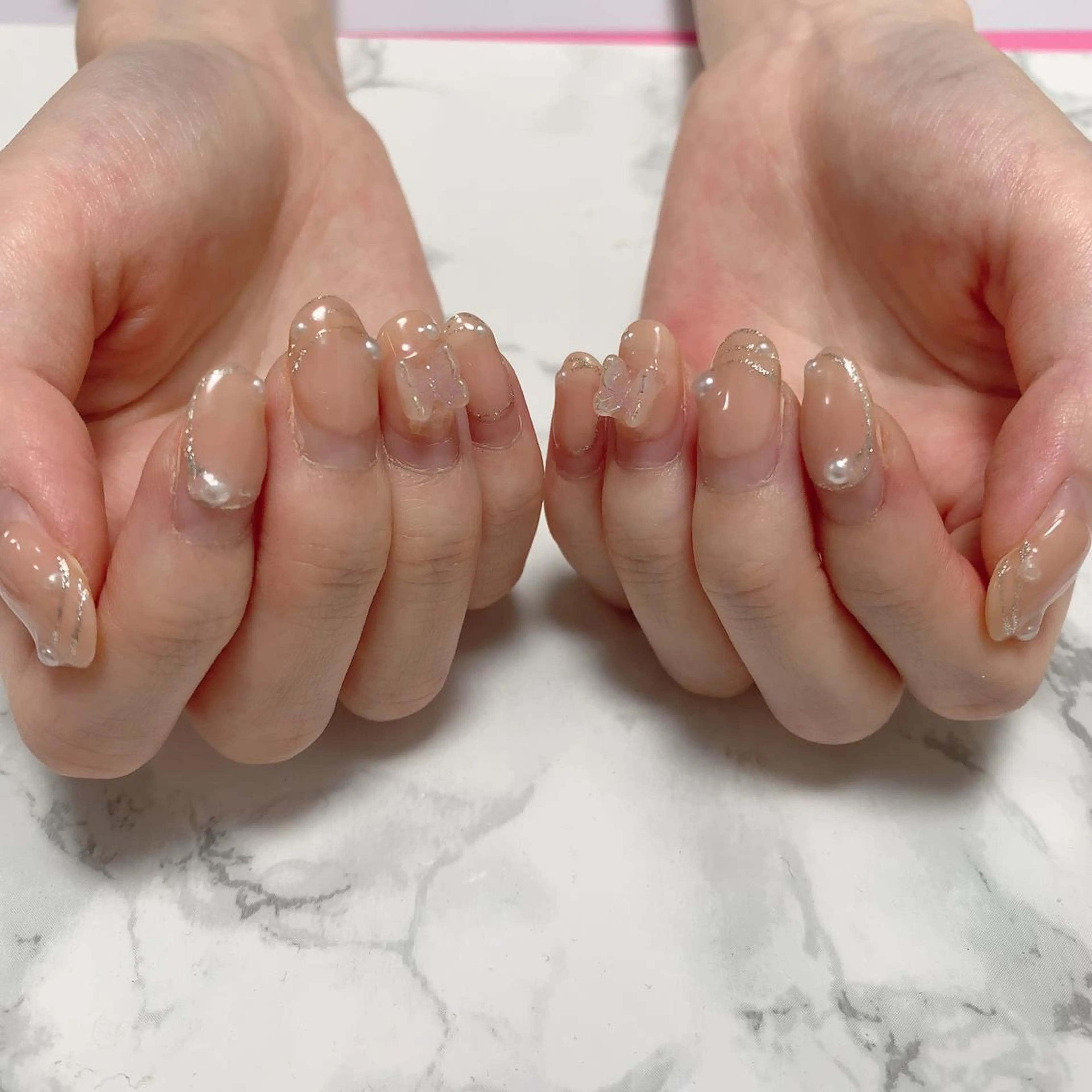 ネイル はな💎ネイル ワンホン、長さ出しのネイルデザイン