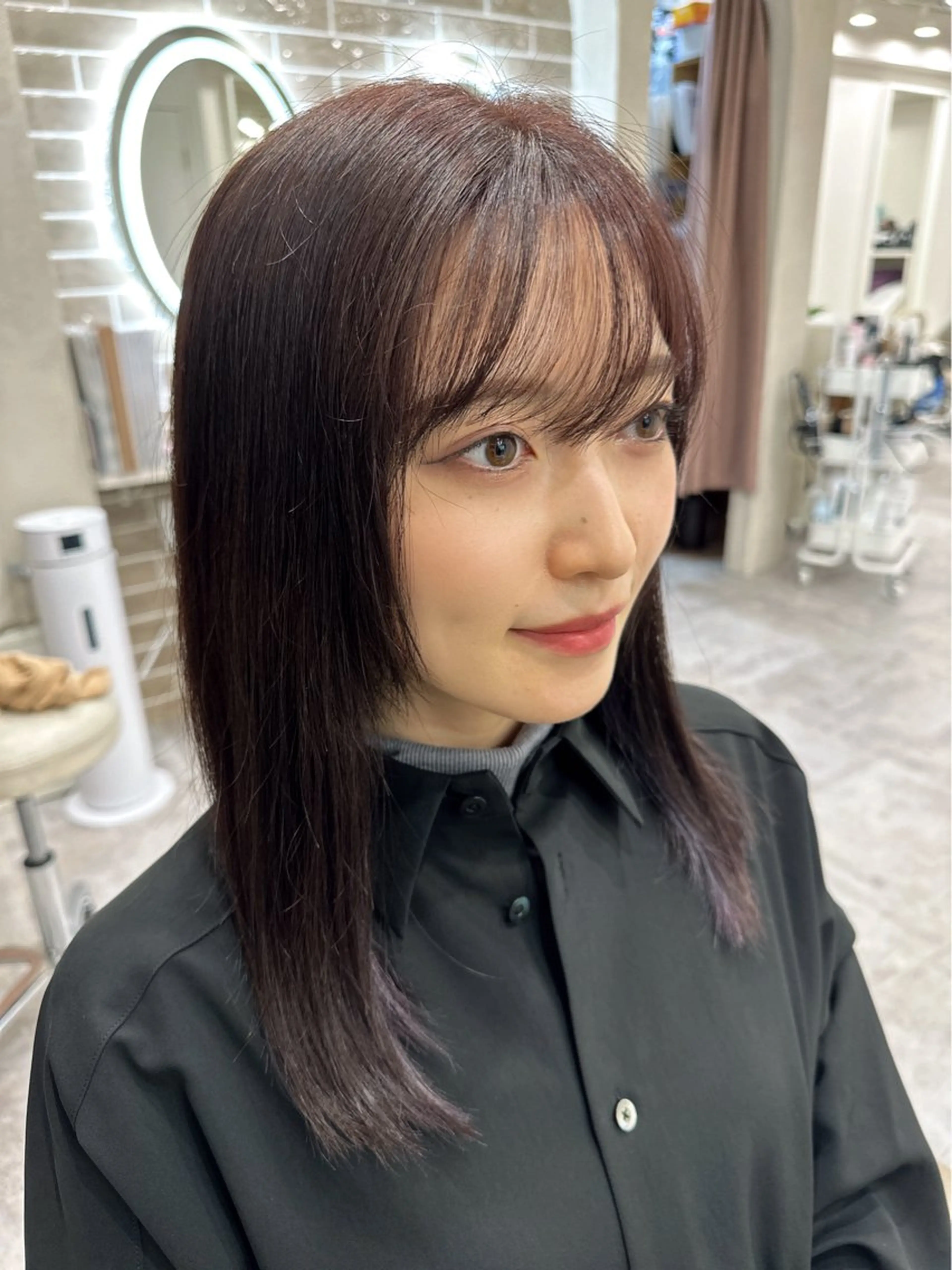 セミロング ボブ、レイヤー、 ハイトーン、古淵のヘアスタイル