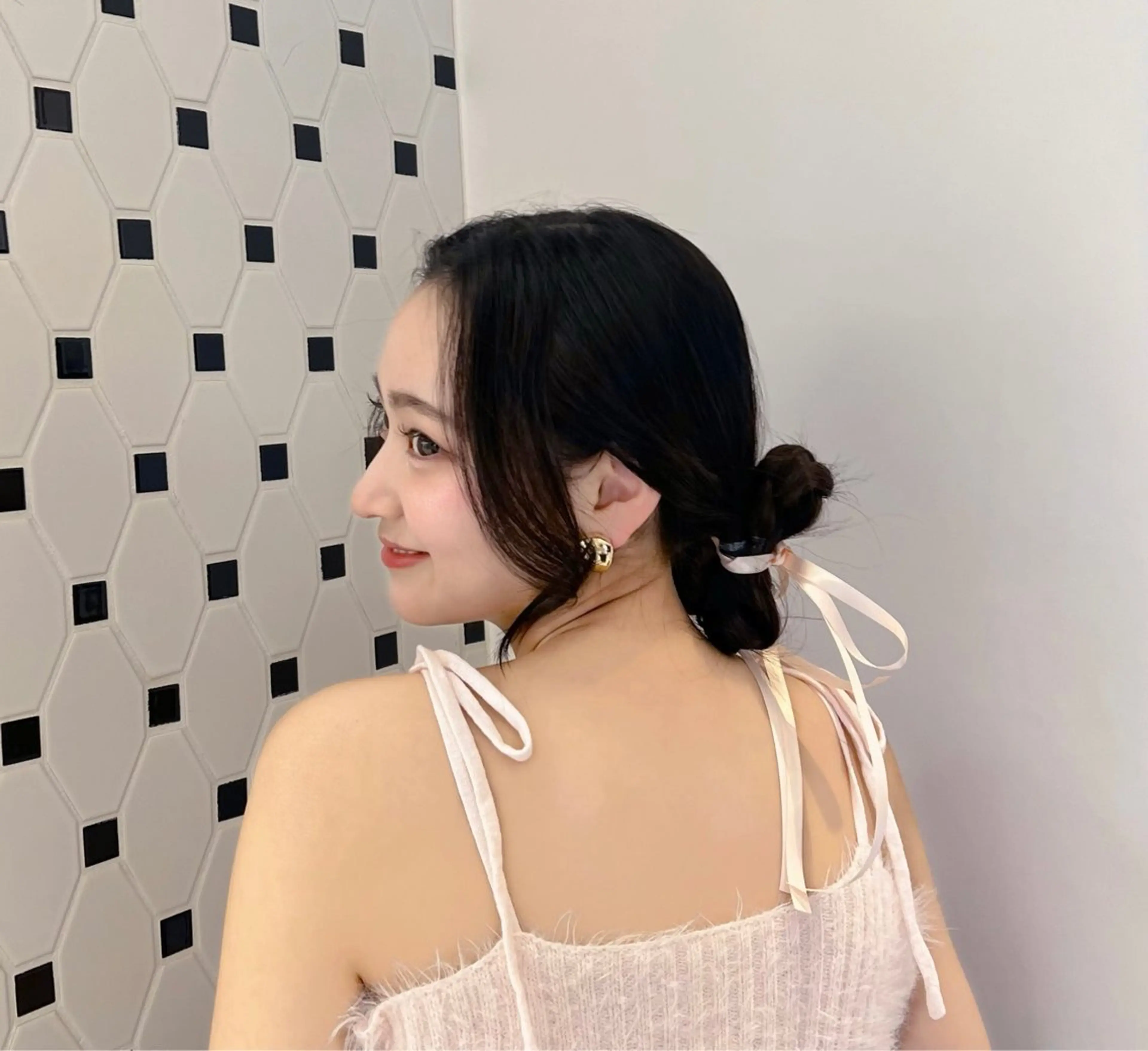 セミロング カラー パーマ ヘアアレンジ 顔周り/透明感/銀座 🩵りのせのヘアスタイル