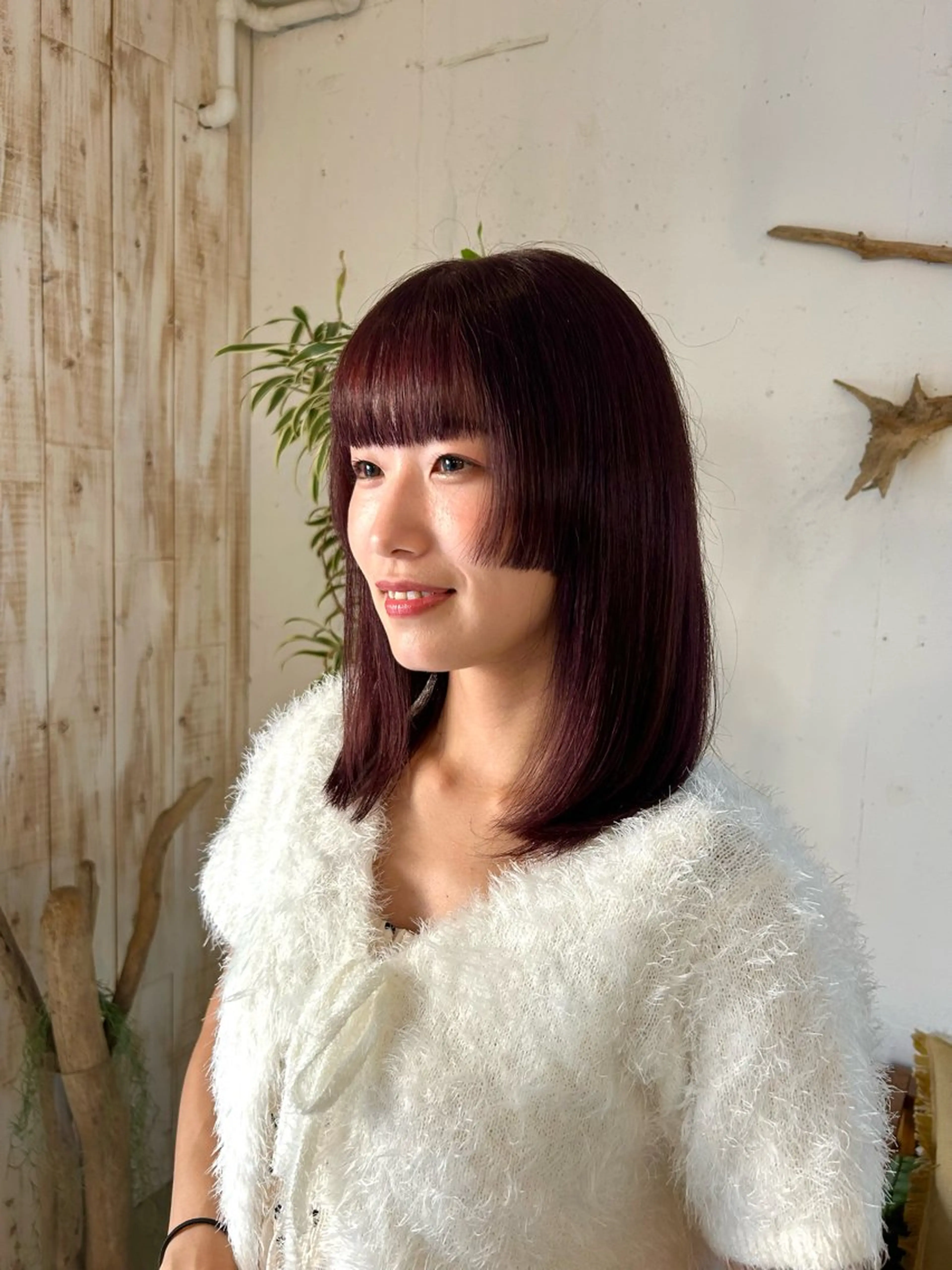 ミディアム 姫カット Seaby / 木上 綾菜のヘアスタイル