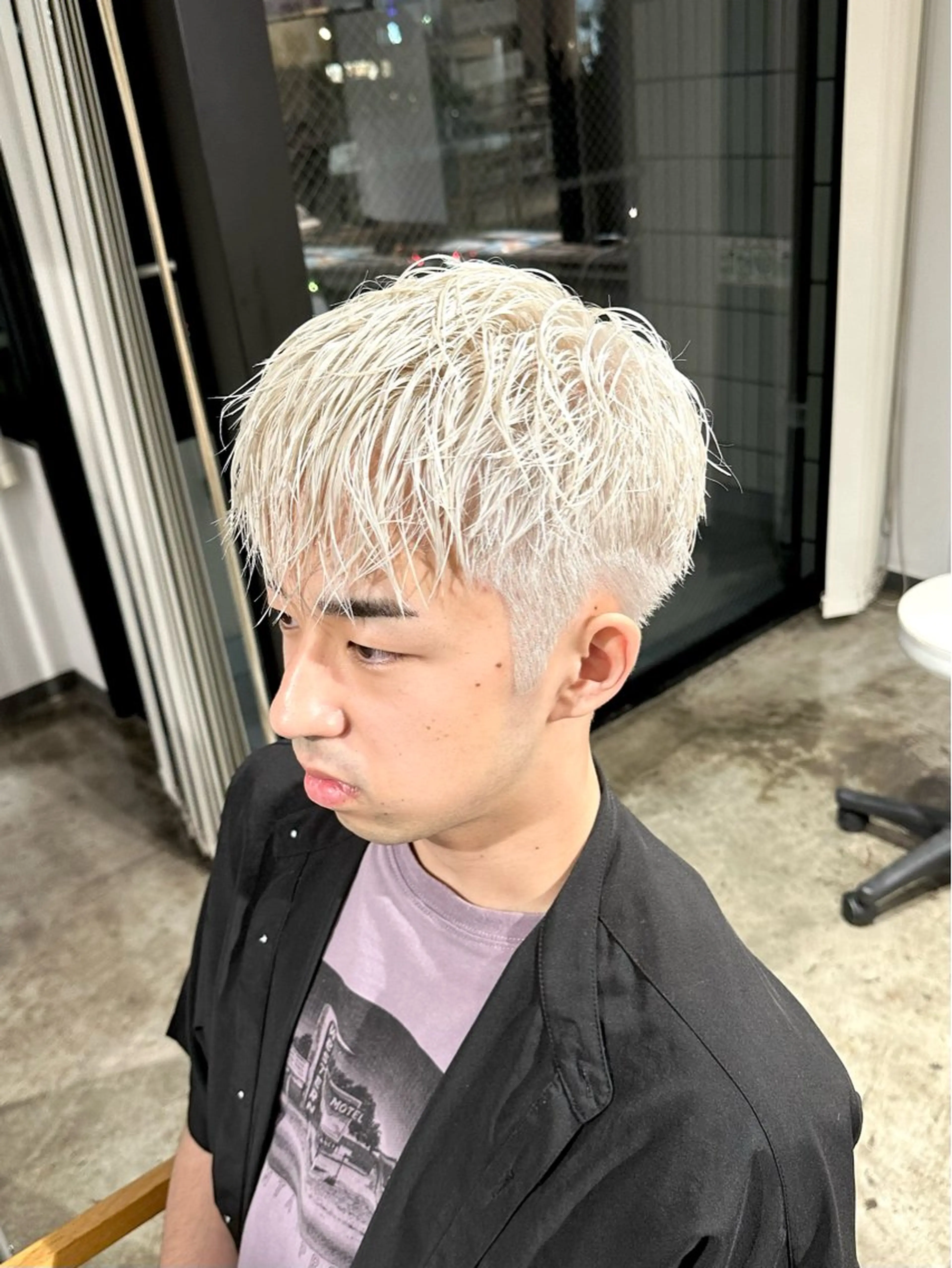 カラー メンズ メンズハイトーン メンズパーマ ハイトーンカラー カット ヘアカラー トリートメント 骨格補正施術/メンズ 専門美容師/YUYAのヘアスタイル