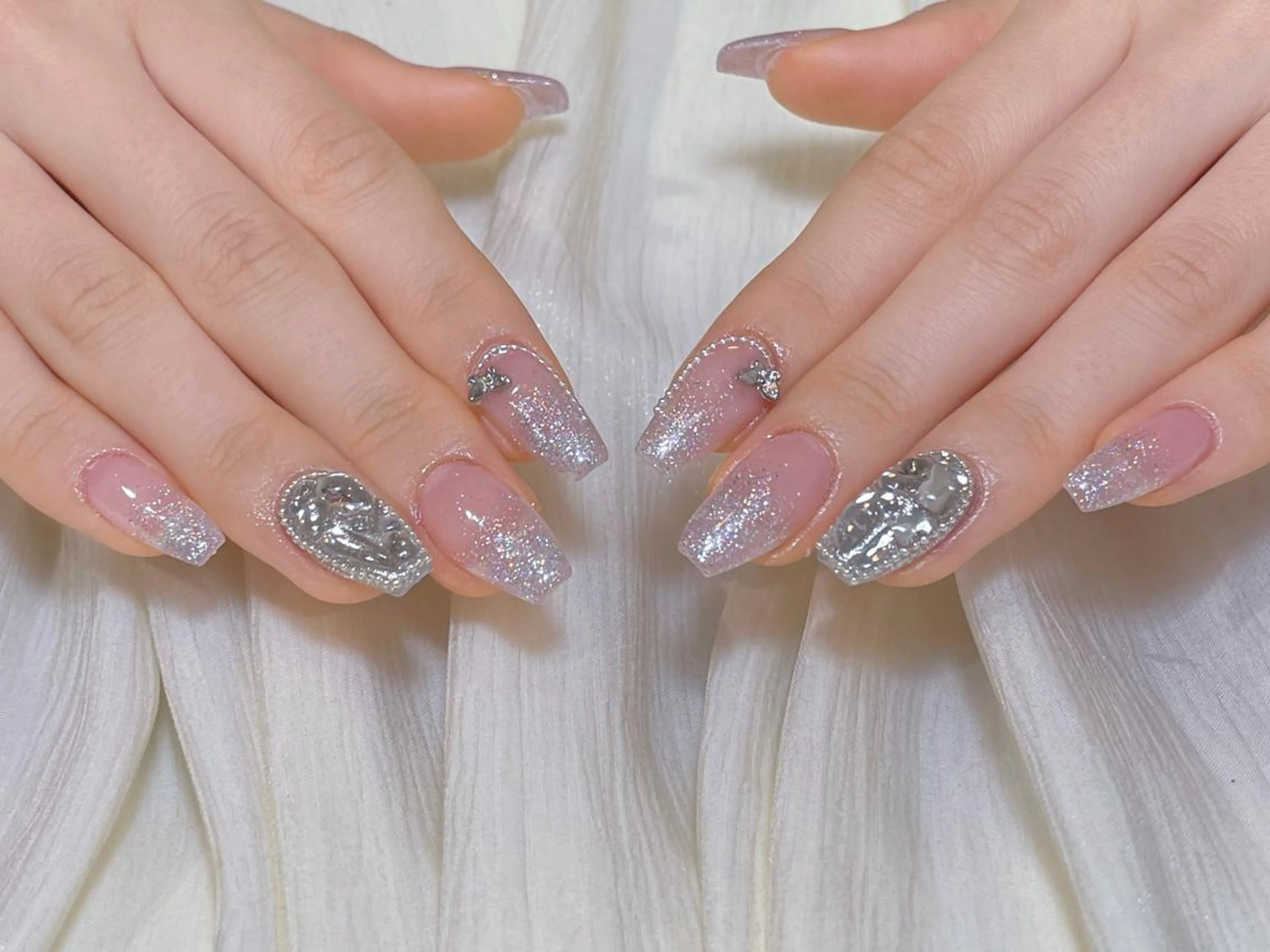 ネイル ハンドネイル ハンドケア Lumina Nail💕のネイルデザイン