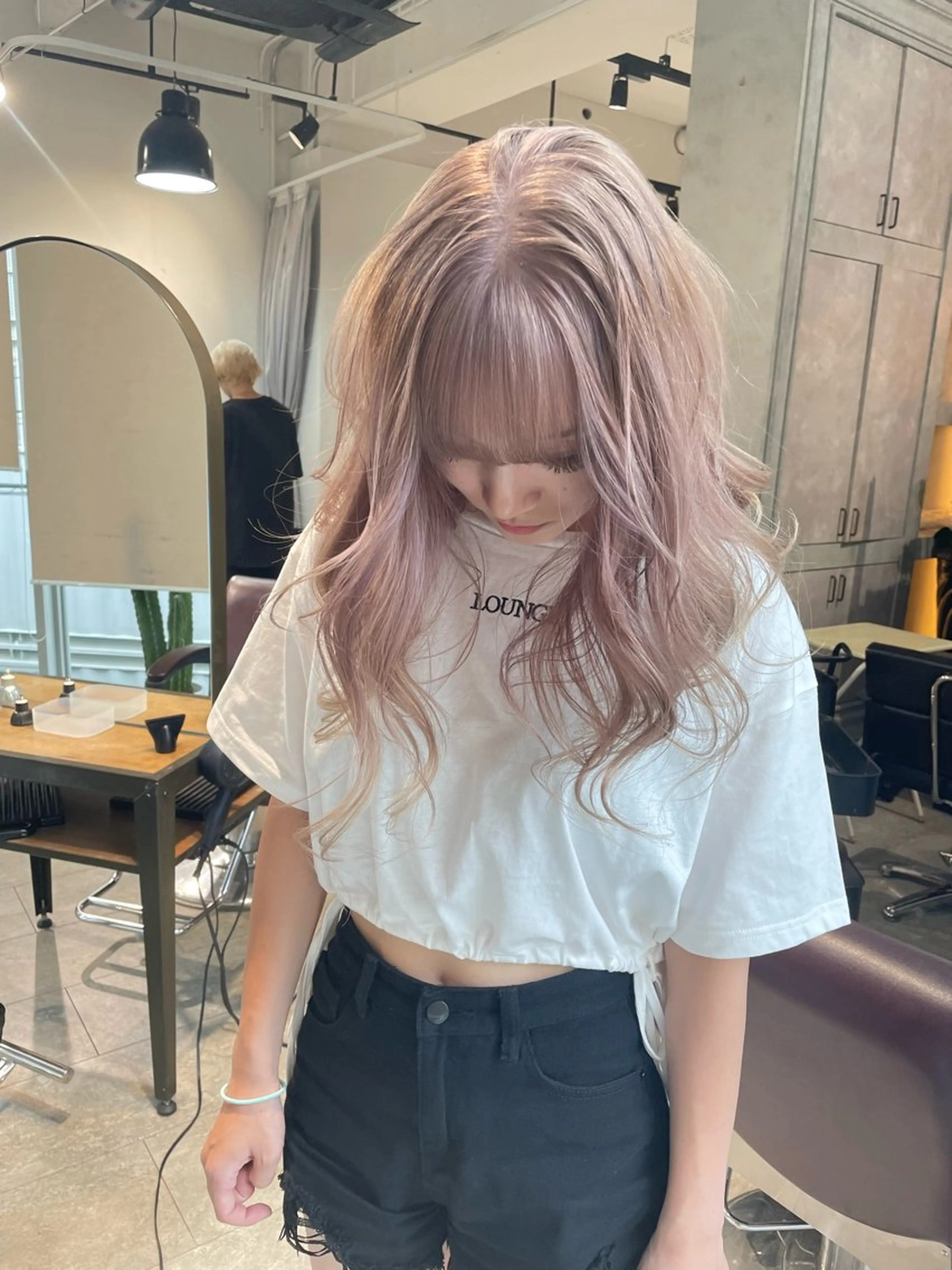 ロング カラー カット ヘアカラー トリートメント ヘアセット 💜ハイトーン💛 マジカルかいちゃんのヘアスタイル