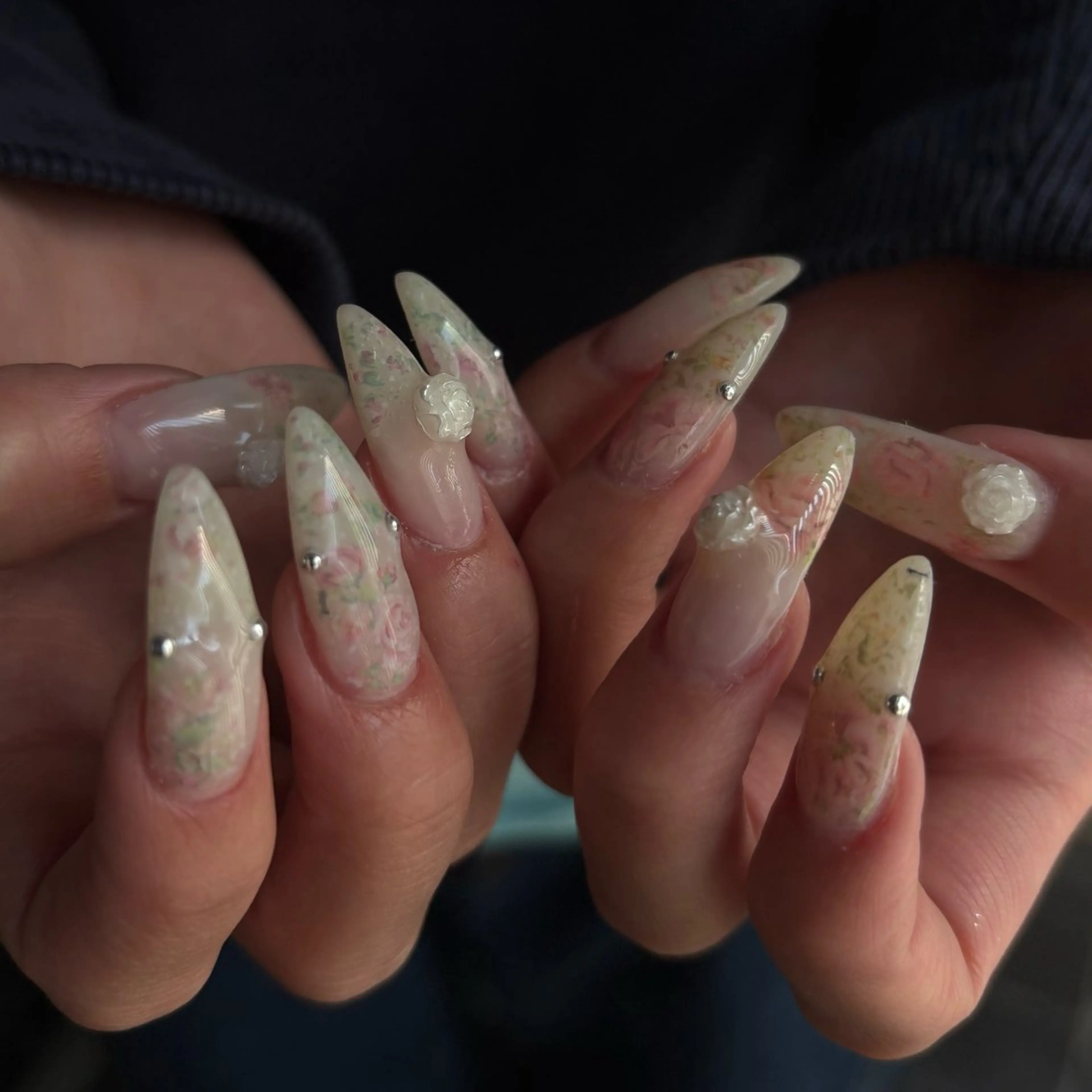 ネイル ハンドネイル フットネイル yuri / 個性派nailのネイルデザイン