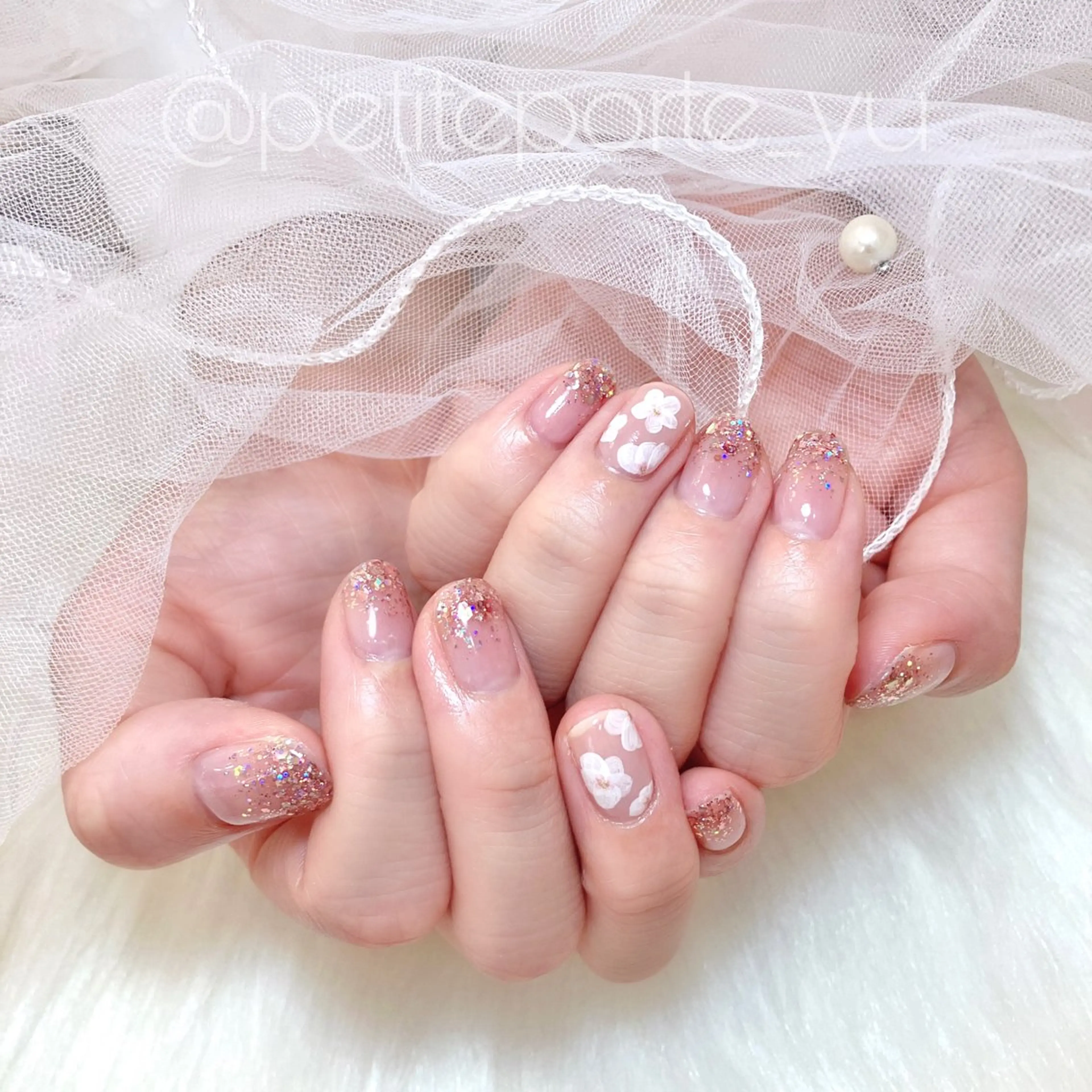 ネイル アートネイル 桜ネイル キラキラネイル 春ネイル ハンドネイル petite porteのネイルデザイン