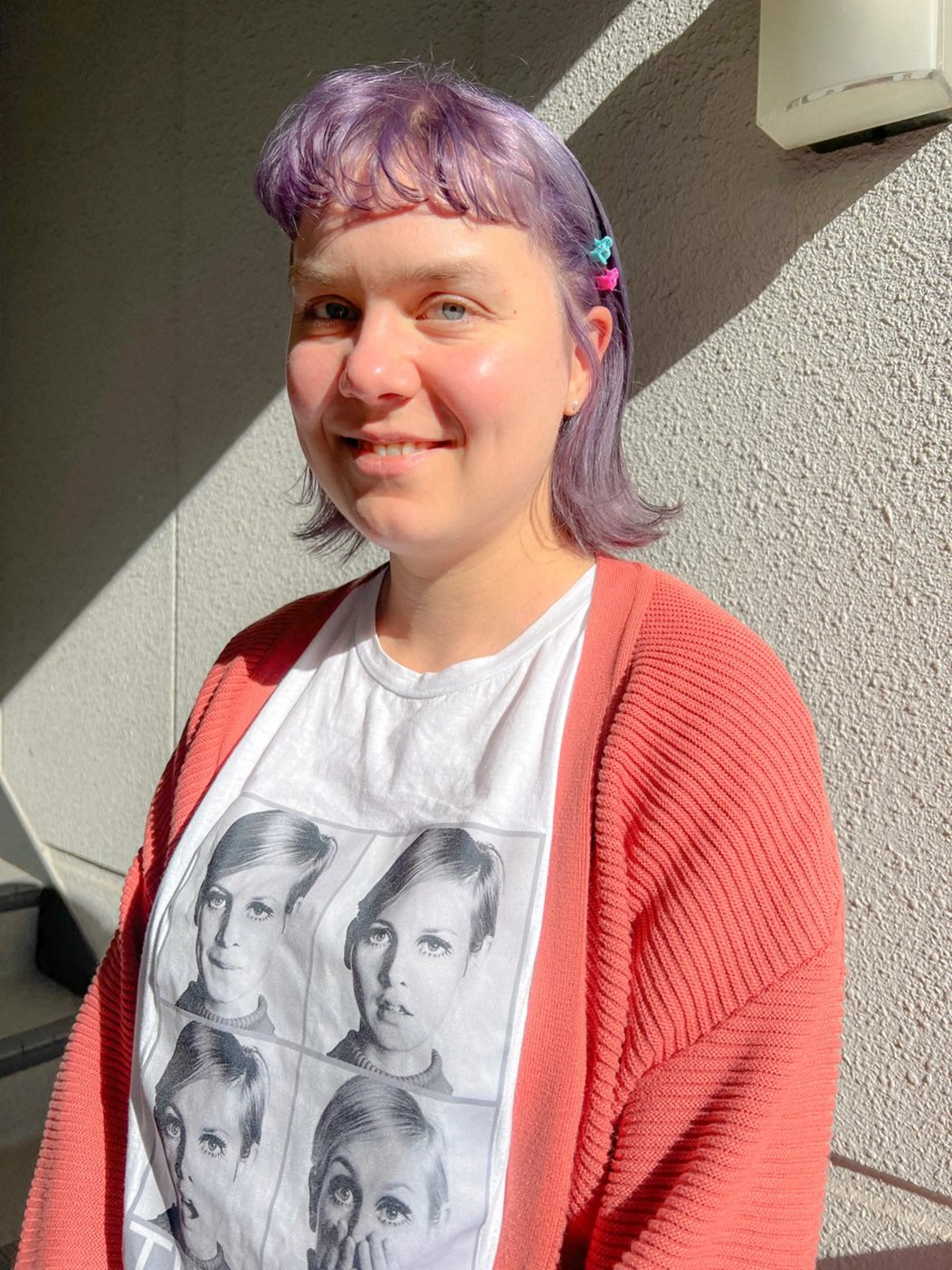 ミディアム カラー ヘアアレンジ ブリーチ ラベンダーカラー ヘアカラー カラーパティシエ facce🌼ikoのヘアスタイル