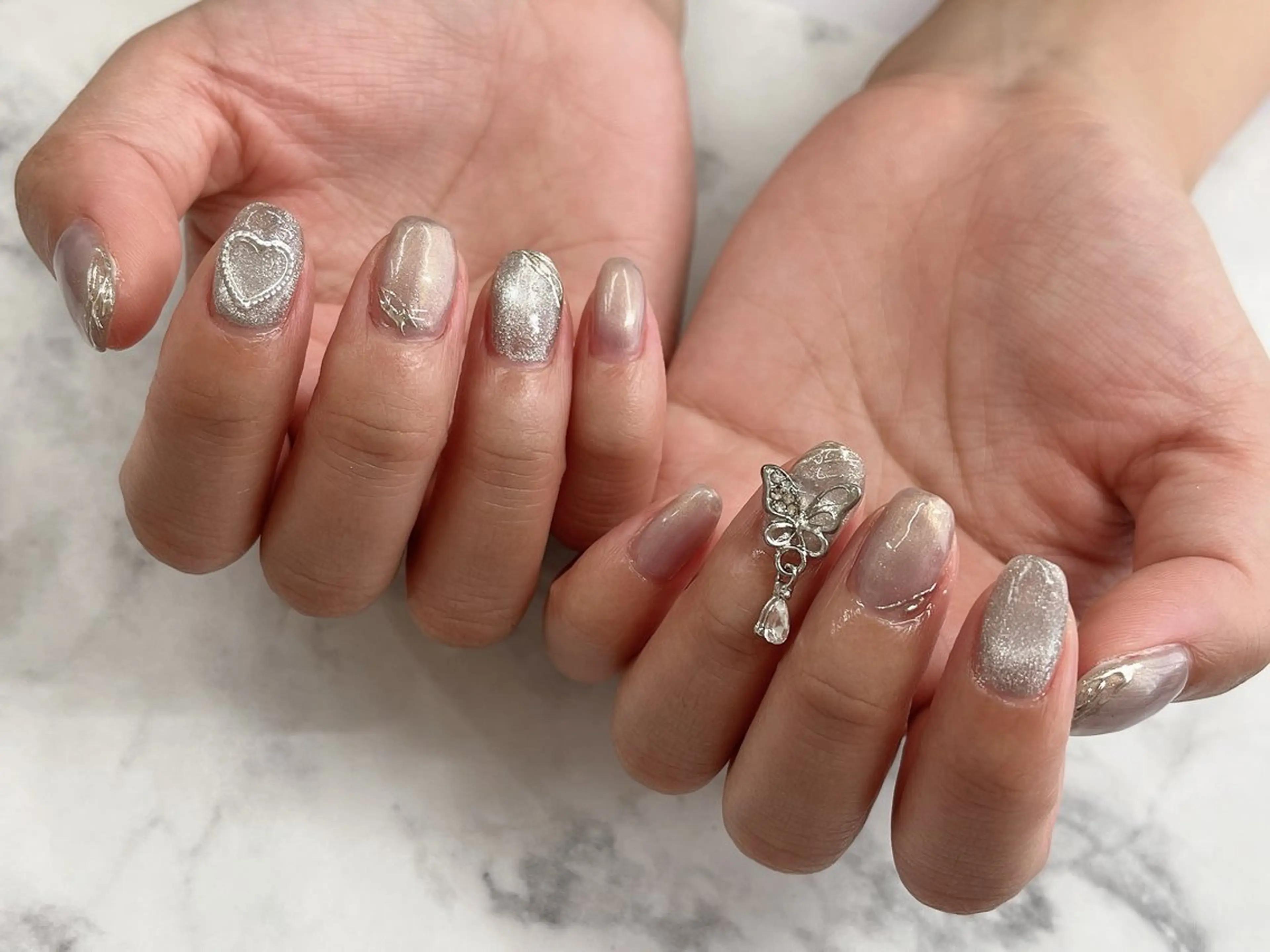 ネイル ハンドネイル ハンドケア Regene ARAKIのネイルデザイン