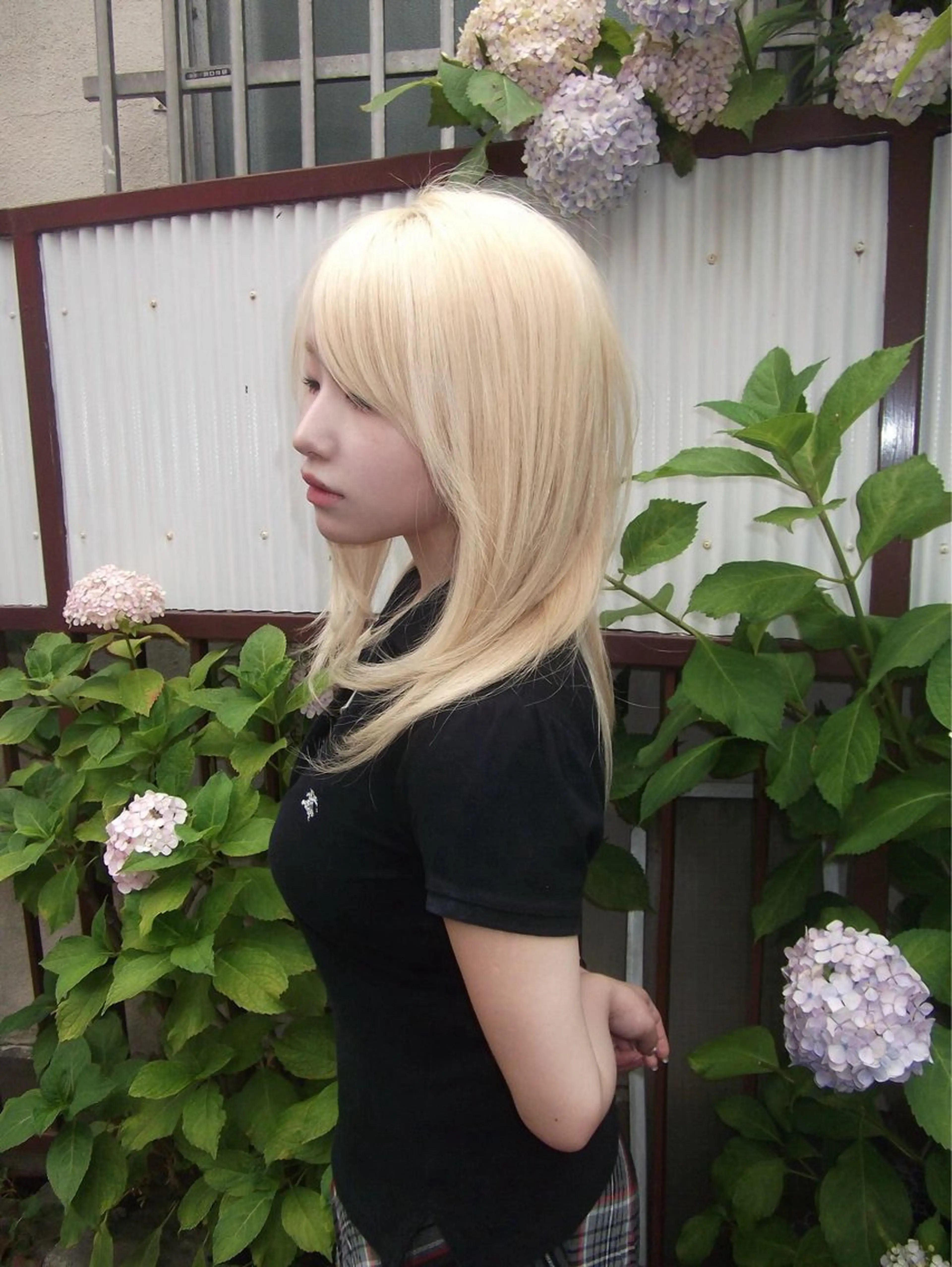 ロング AIRA/ブリーチ ‪/透明感カラーのヘアスタイル