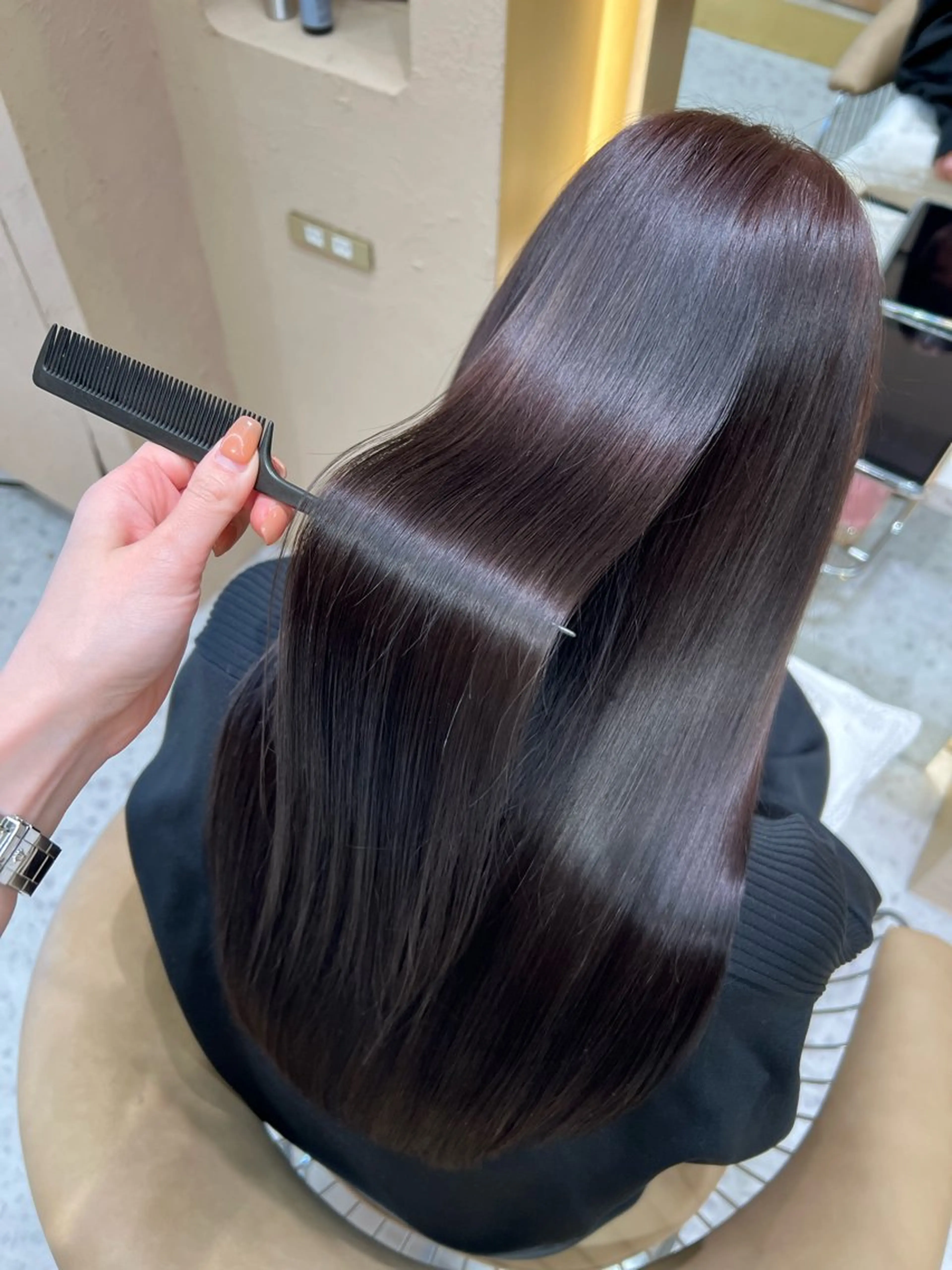 ミディアム カット 代表山口ひな 髪質改善のプロのヘアスタイル