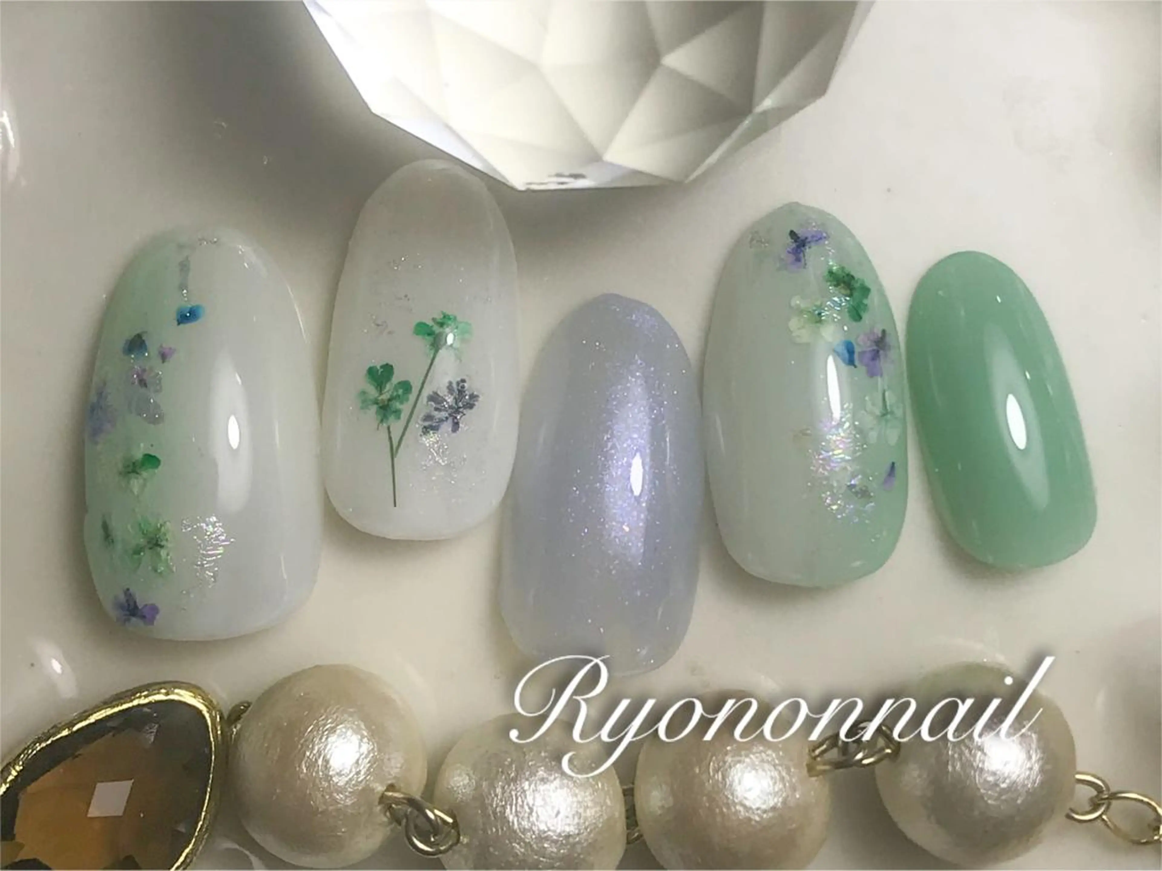 ネイル Ryononnail 上谷典子のネイルデザイン
