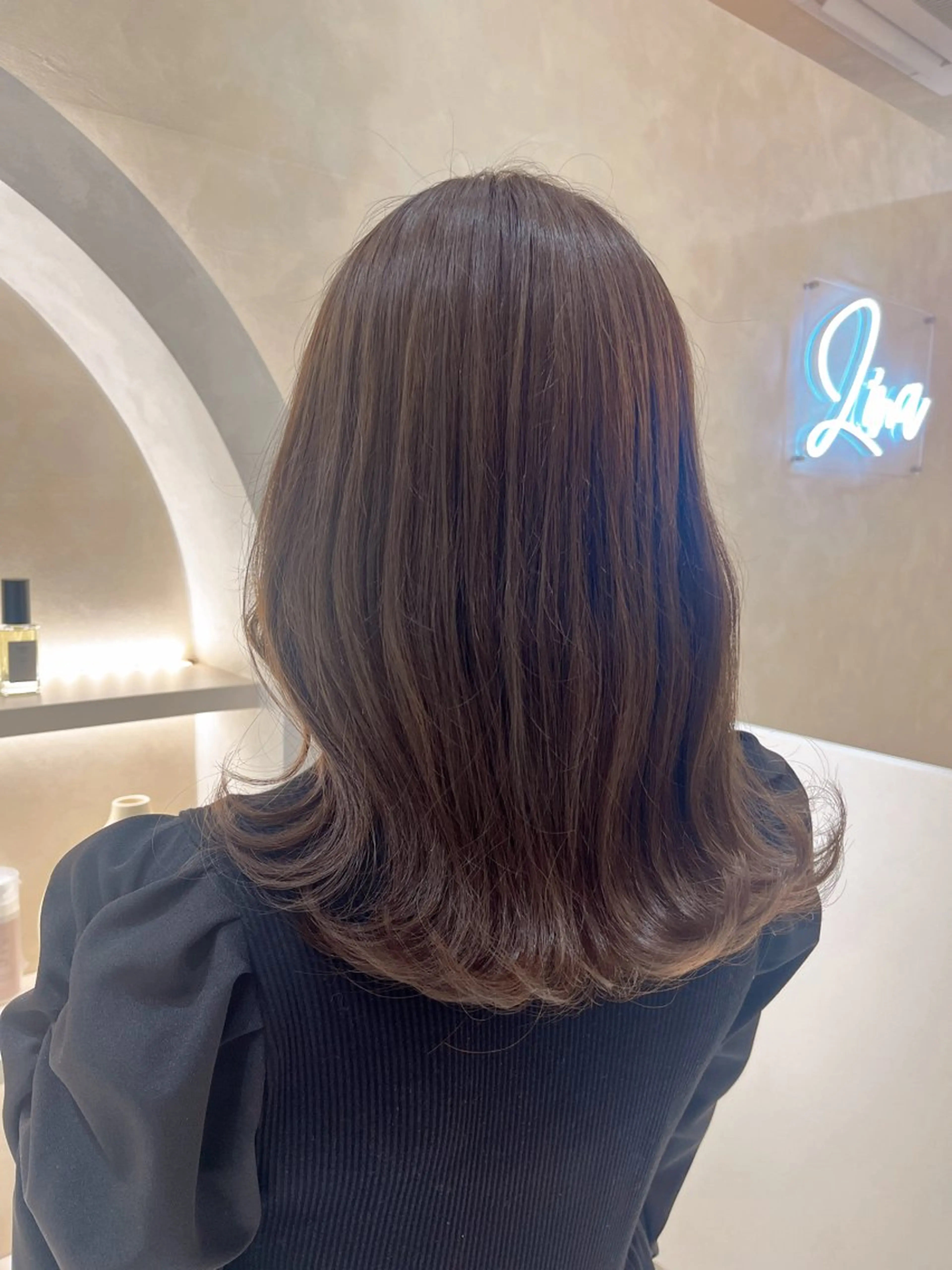 ミディアム カット ヘアカラー トリートメント nao🎀zina 透明感/艶髪のヘアスタイル