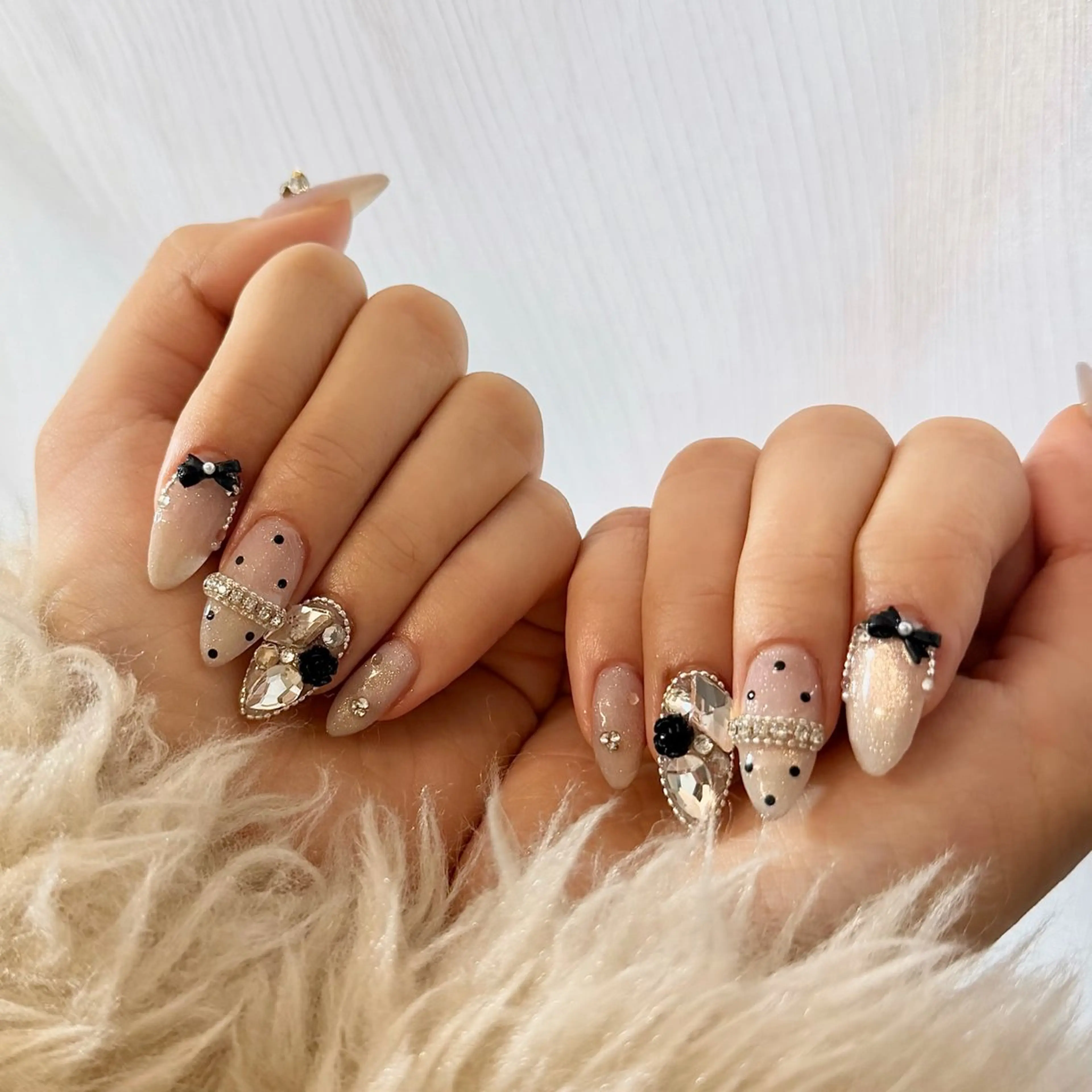 ネイル キラキラネイル ハンドネイル Salon emm emmのネイルデザイン