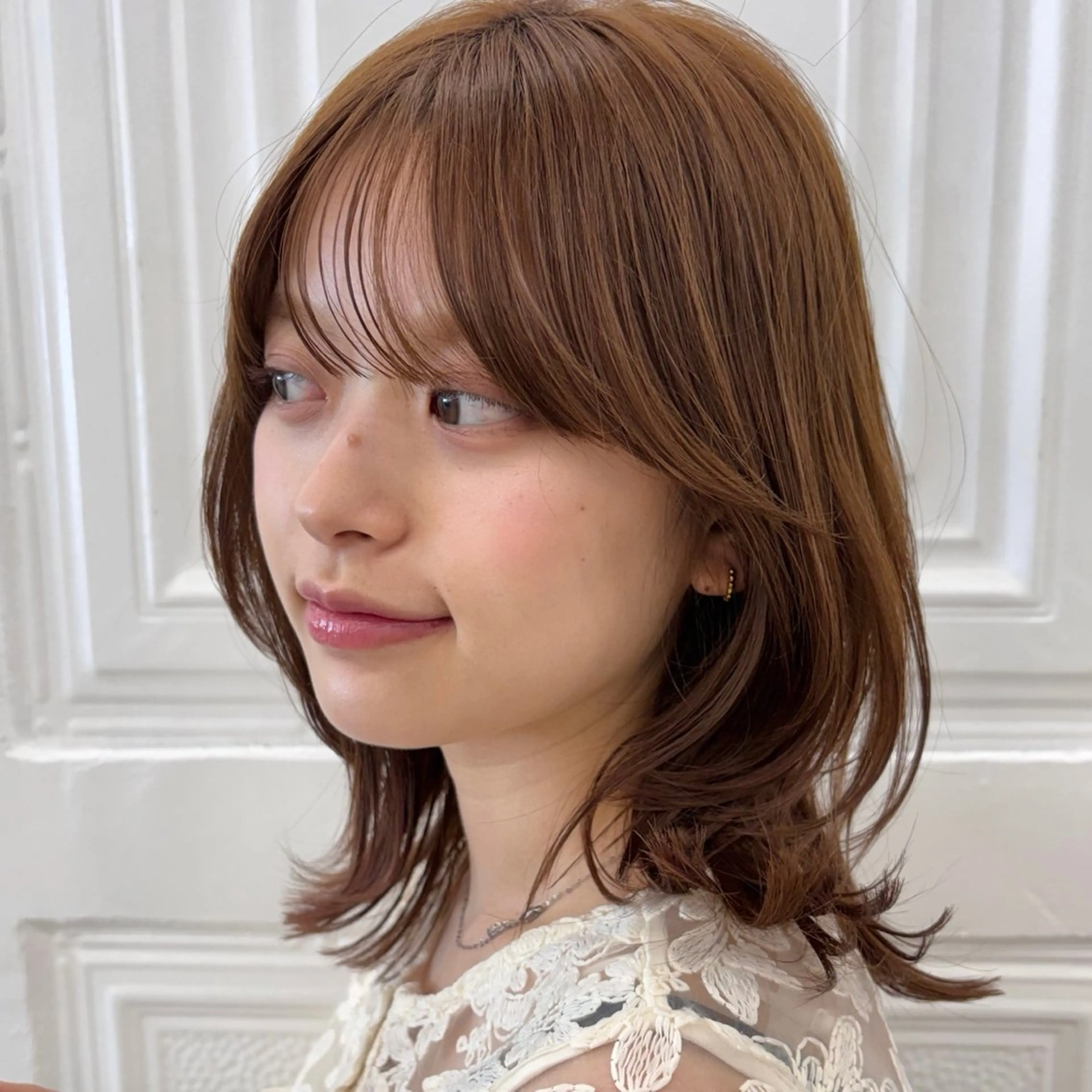 ミディアム カット ヘアカラー 似合わせ/ベージュ /レイヤー/りほ🤍のヘアスタイル