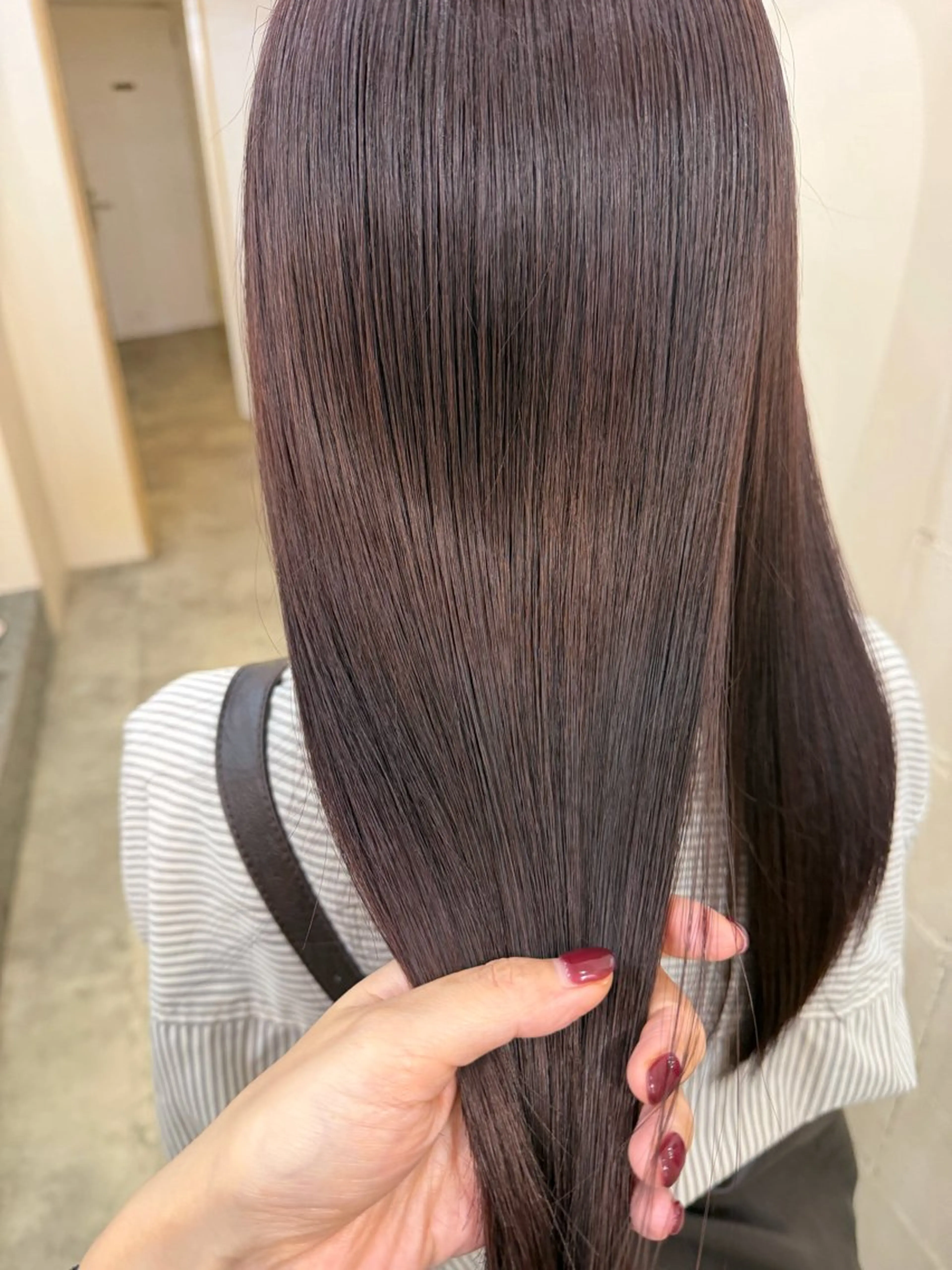 カラー 透明感カラー/顔周り 臼井逸美のヘアスタイル