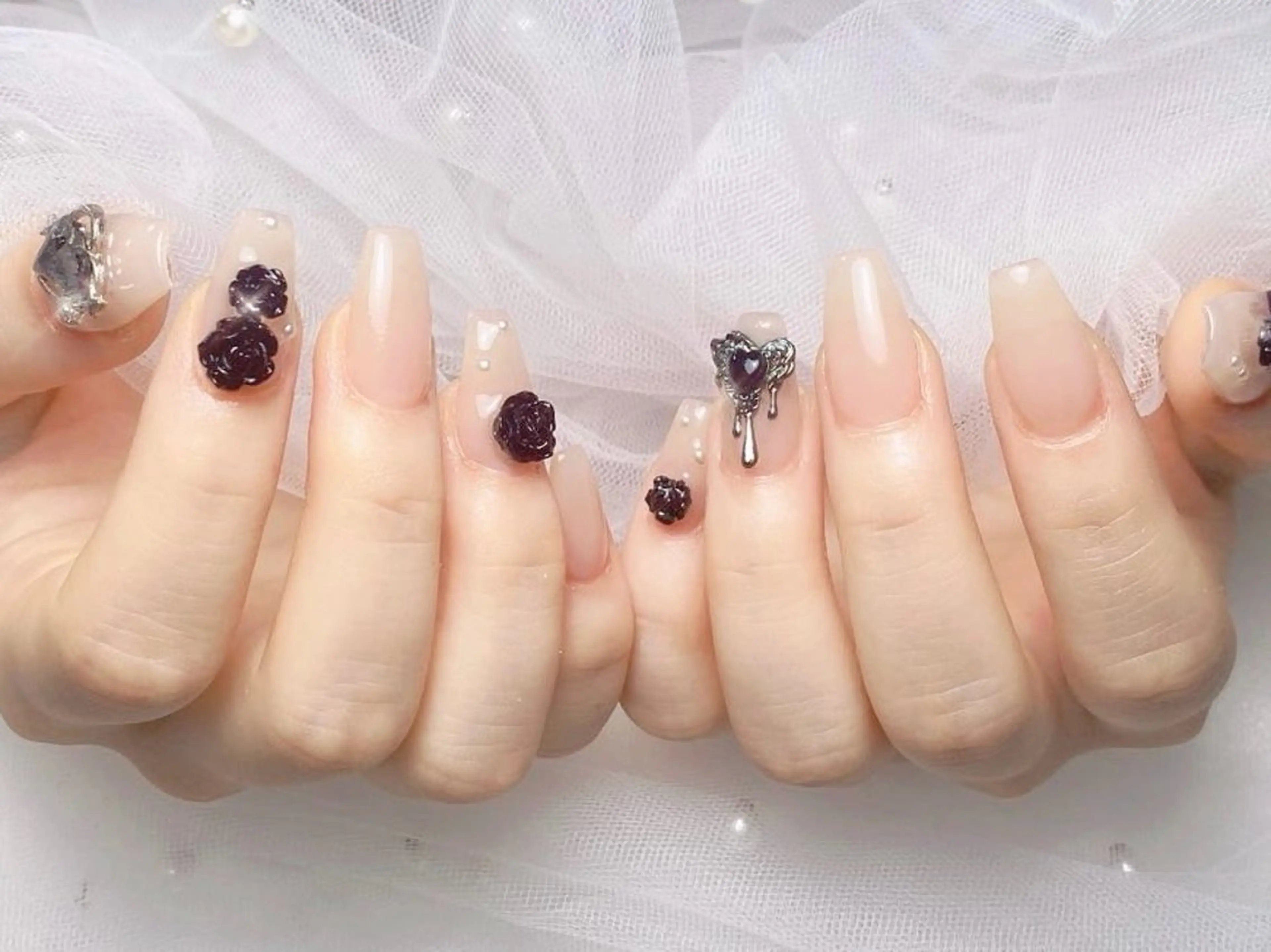 ネイル フレンチネイル ハート 韓国ネイル マグネットネイル マグネットフレンチ ネイルサロン lotusのネイルデザイン