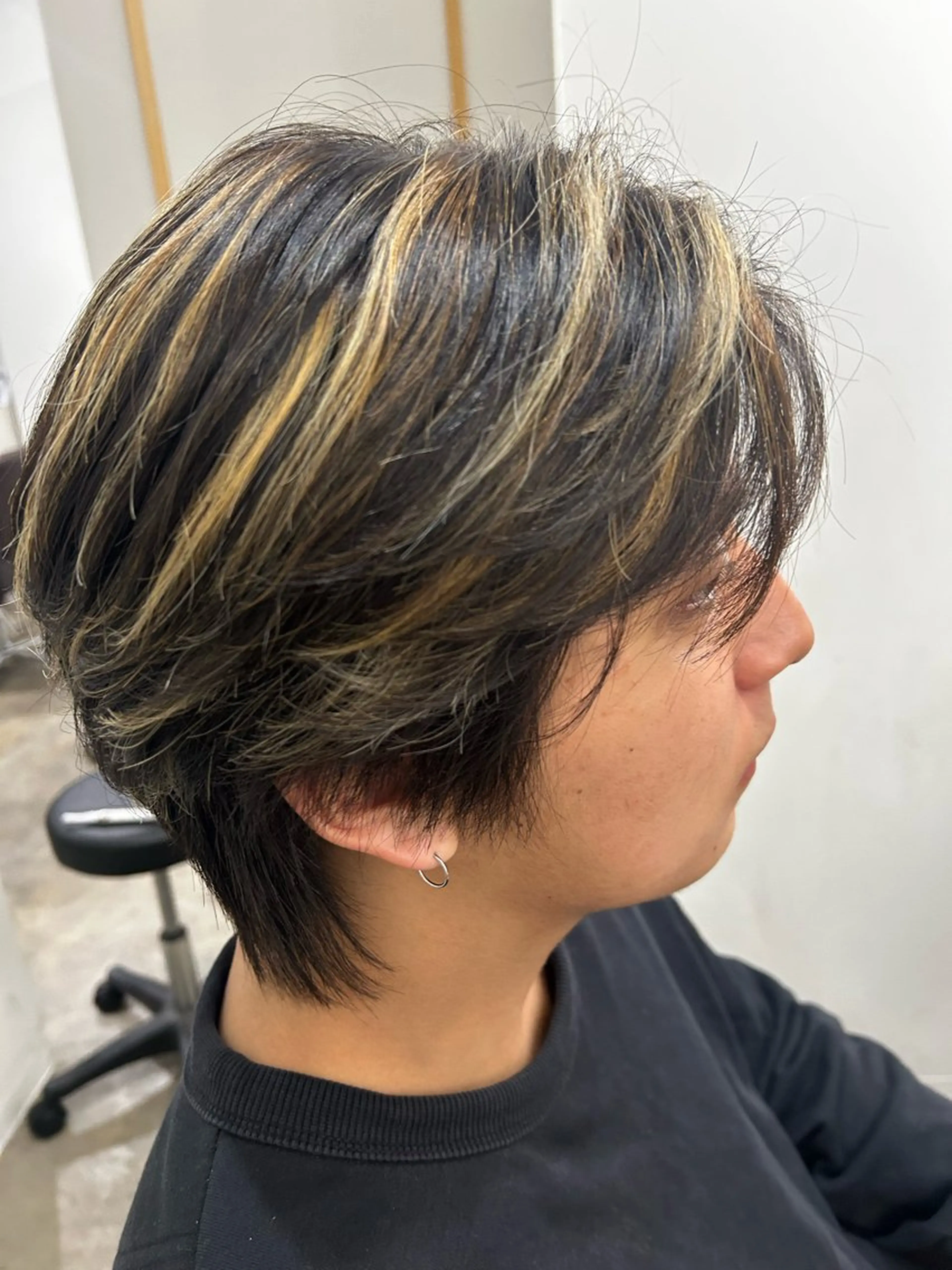 メンズ メンズハイライト attrait 福岡のヘアスタイル