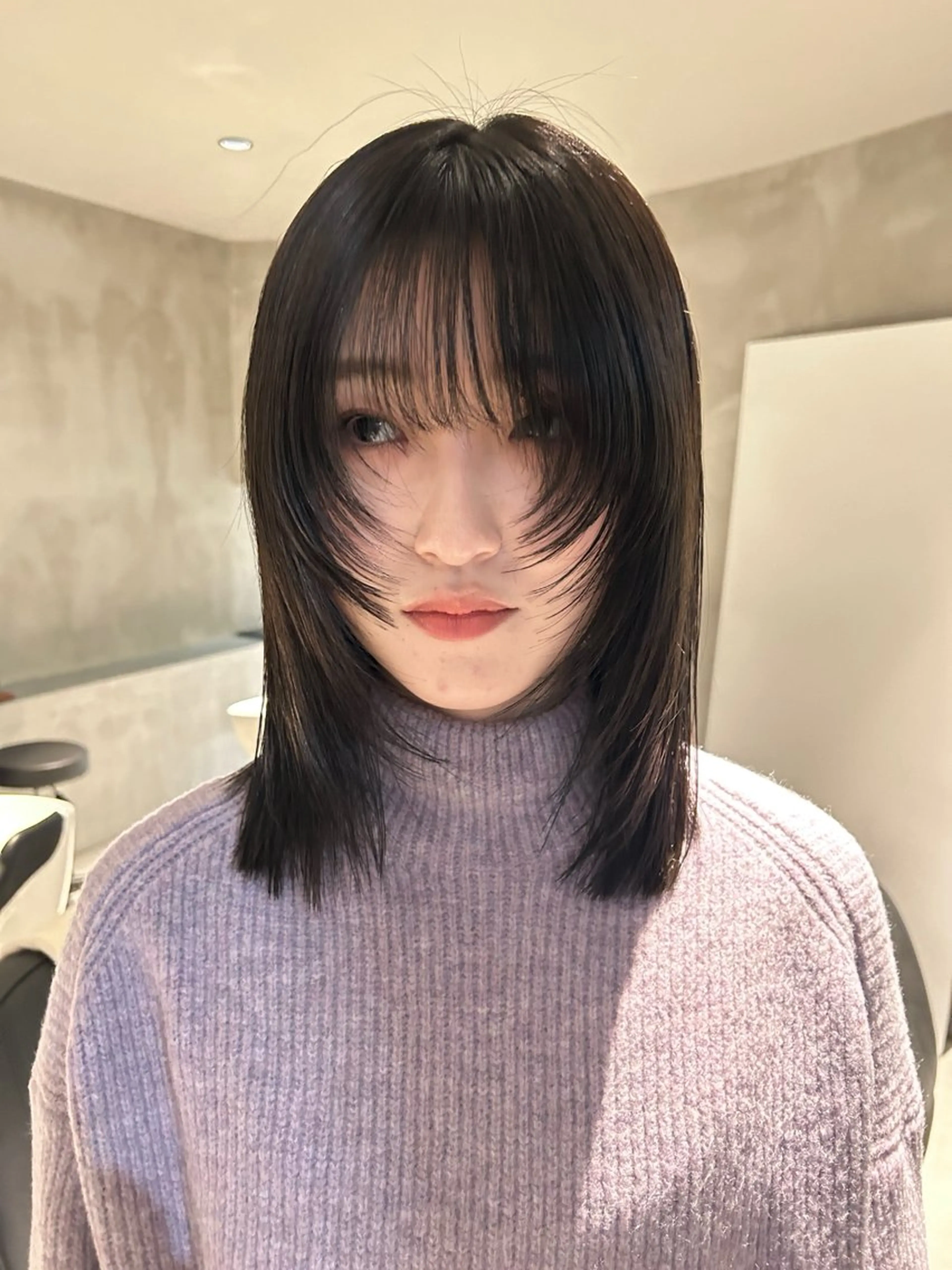 セミロング カット 髙林 優衣のヘアスタイル