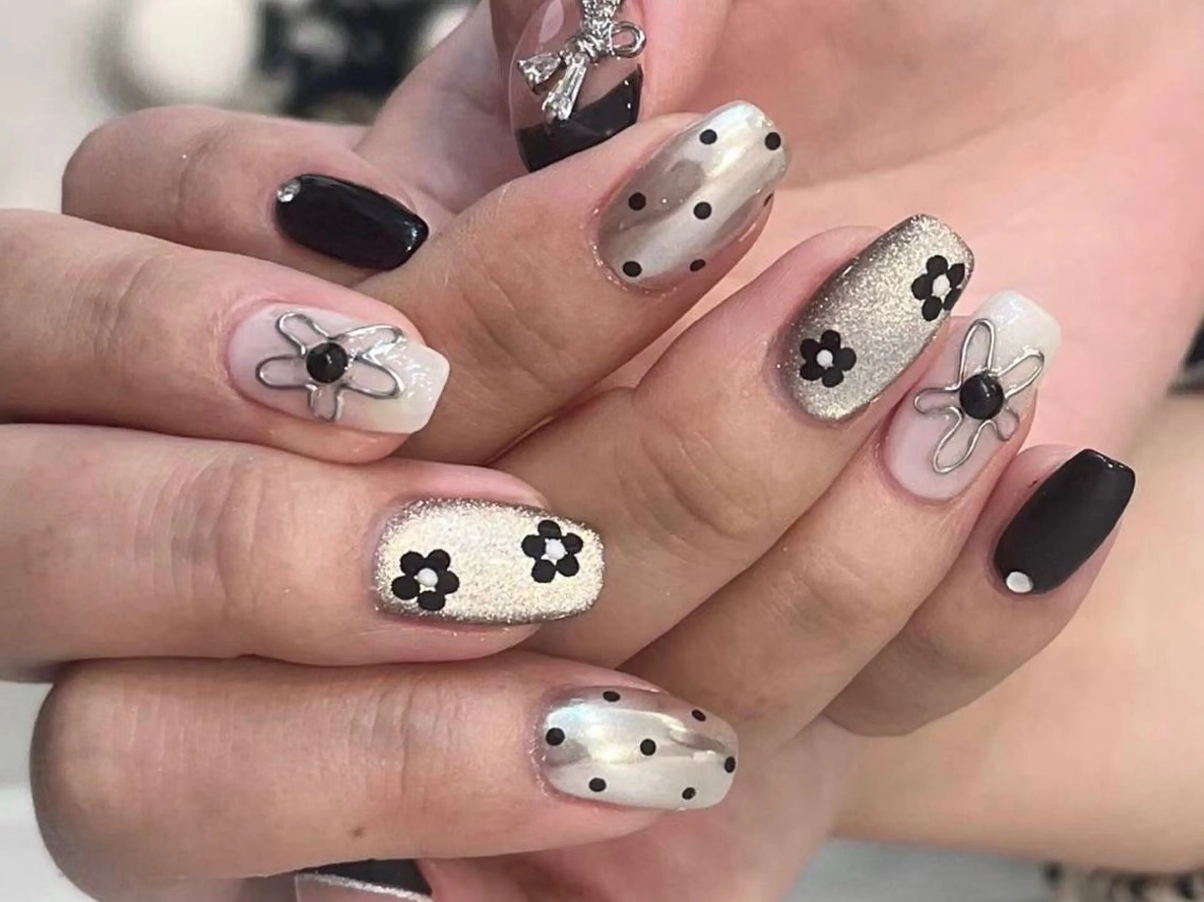 ネイル アートネイル フラワーネイル フットネイル ジェルネイル マグネットネイル babarla Nailのネイルデザイン