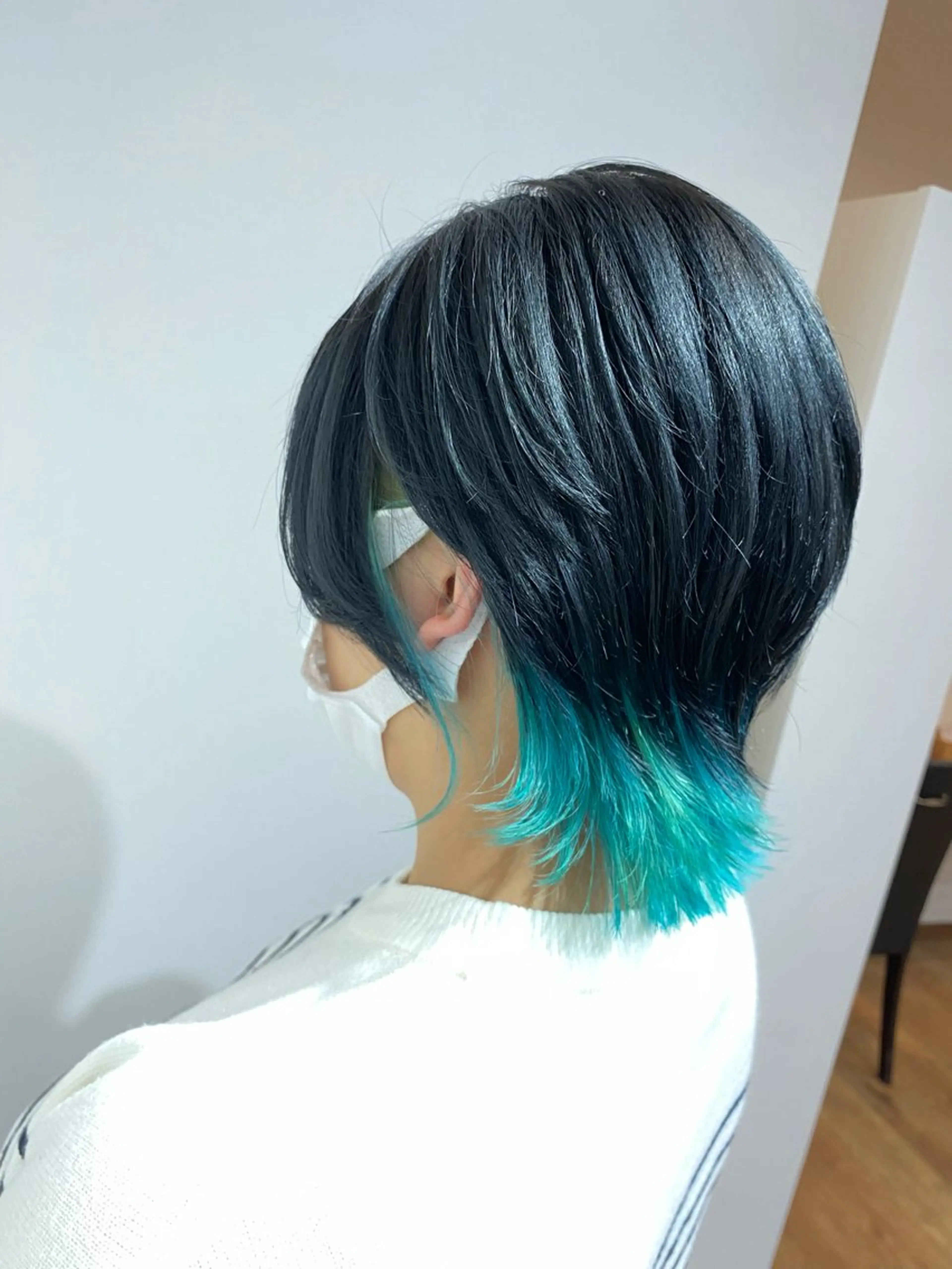 ショート カラー ブルーカラー ウルフカット ヘアカラー 暖色系カラー まおのヘアスタイル