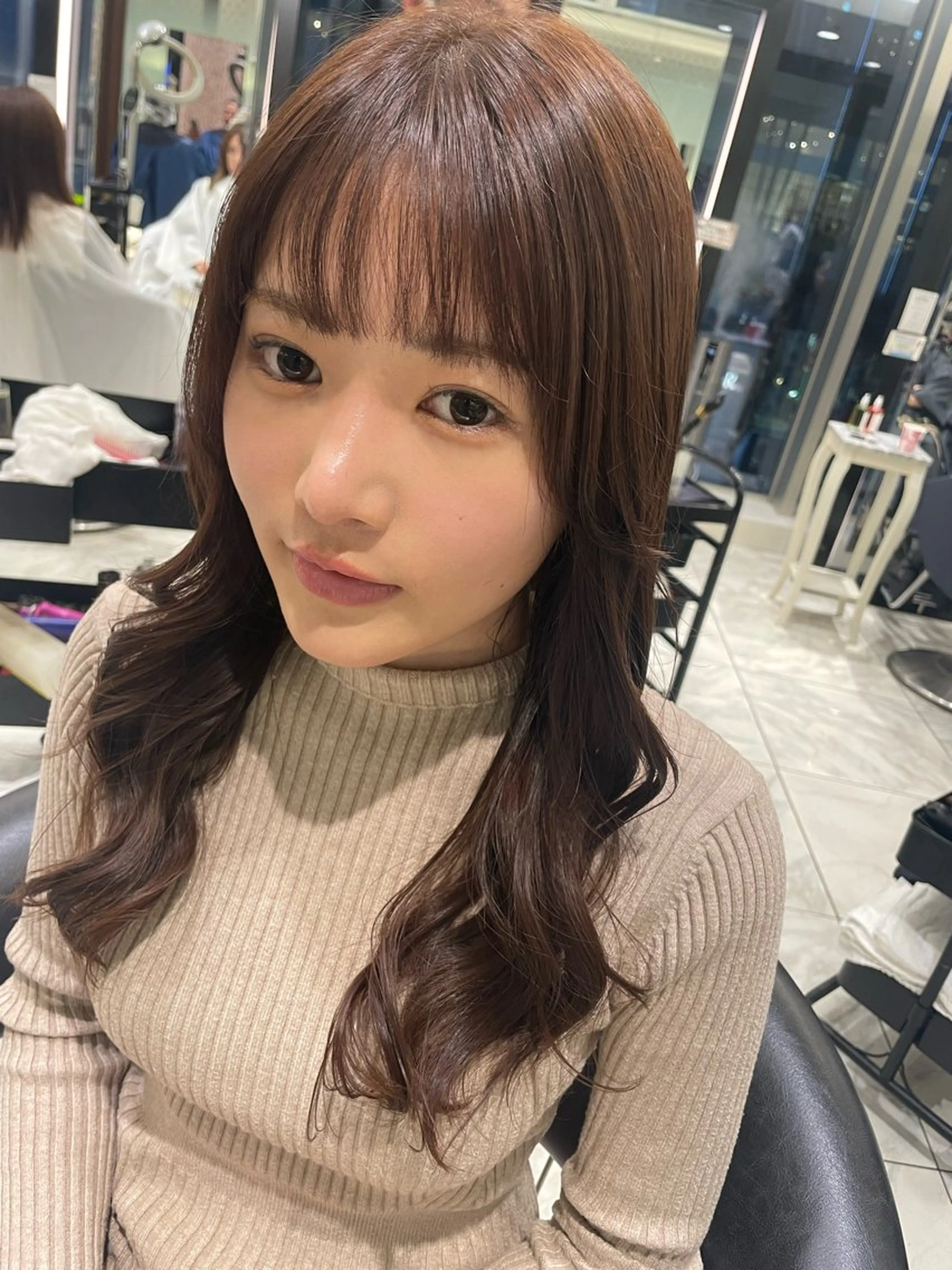 ロング カラー パーマ カット ヘアカラー パーマ コテ巻きパーマ 藤野佑成のヘアスタイル