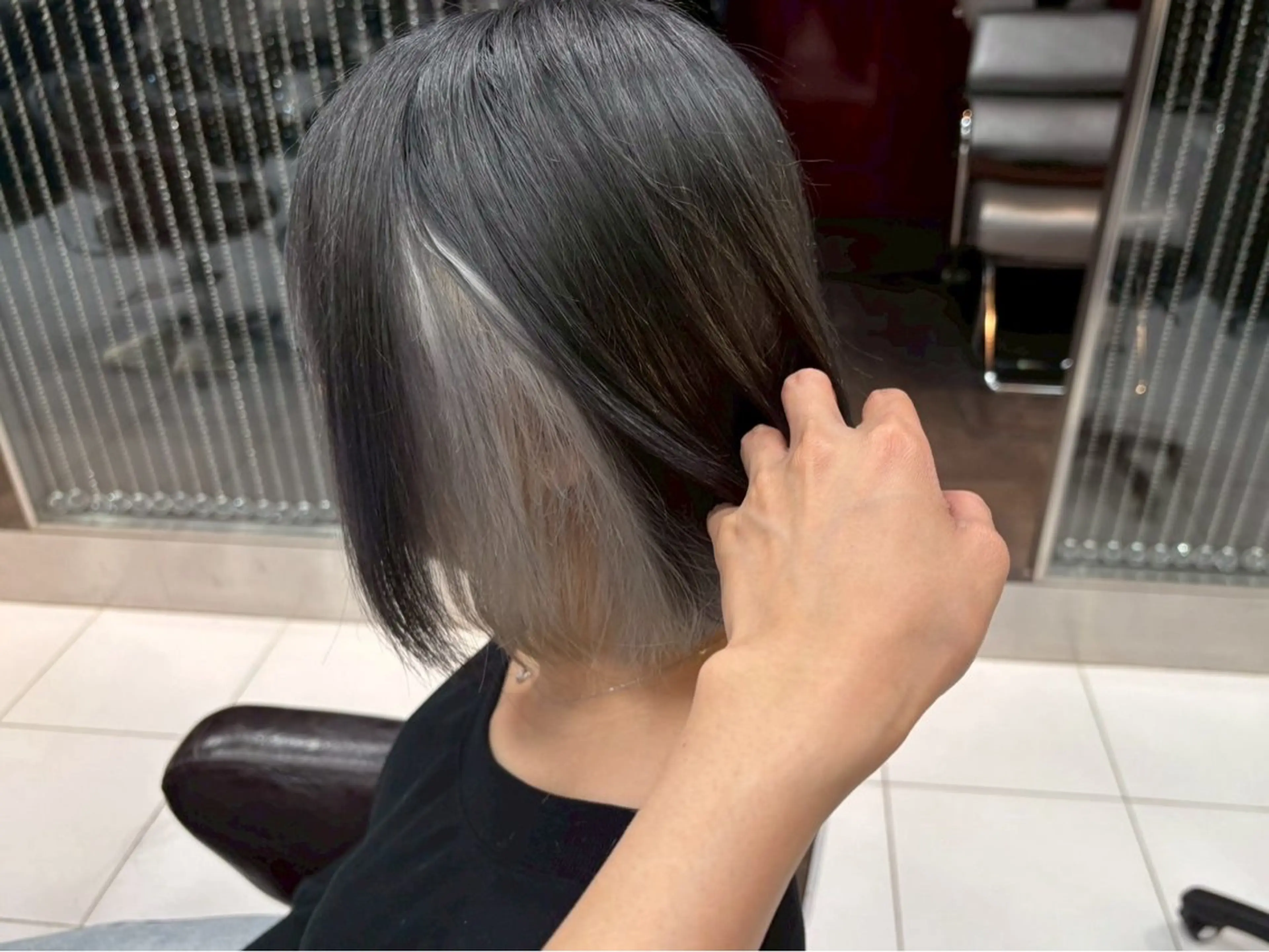 ショート カラー イヤリングカラー シルバー カットモデル募集 ❤️ྀིHINATAのヘアスタイル