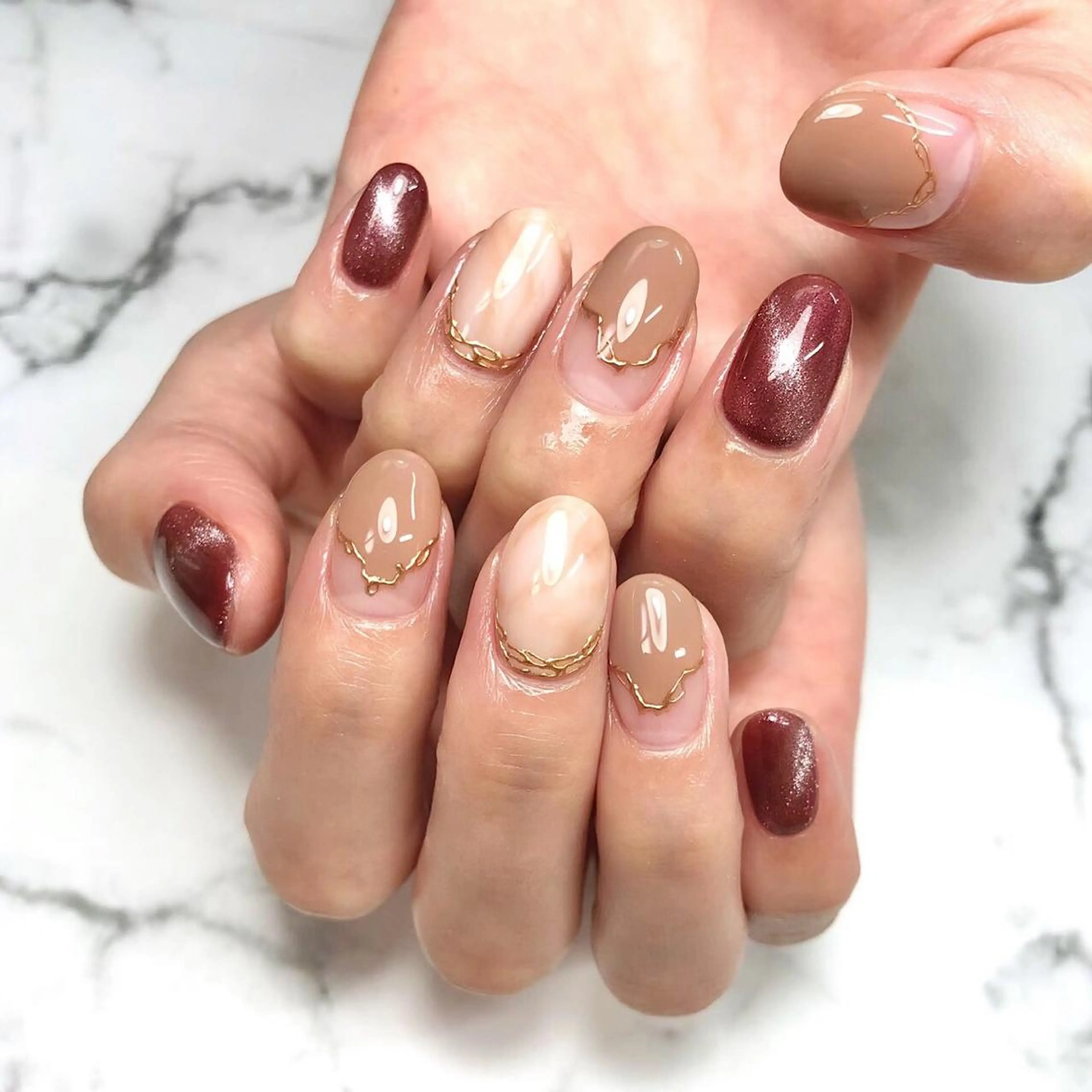 ネイル アートネイル ボルドー フレンチネイル ジェルネイル マグネットネイル ハンドネイル NAIL NOWのネイルデザイン