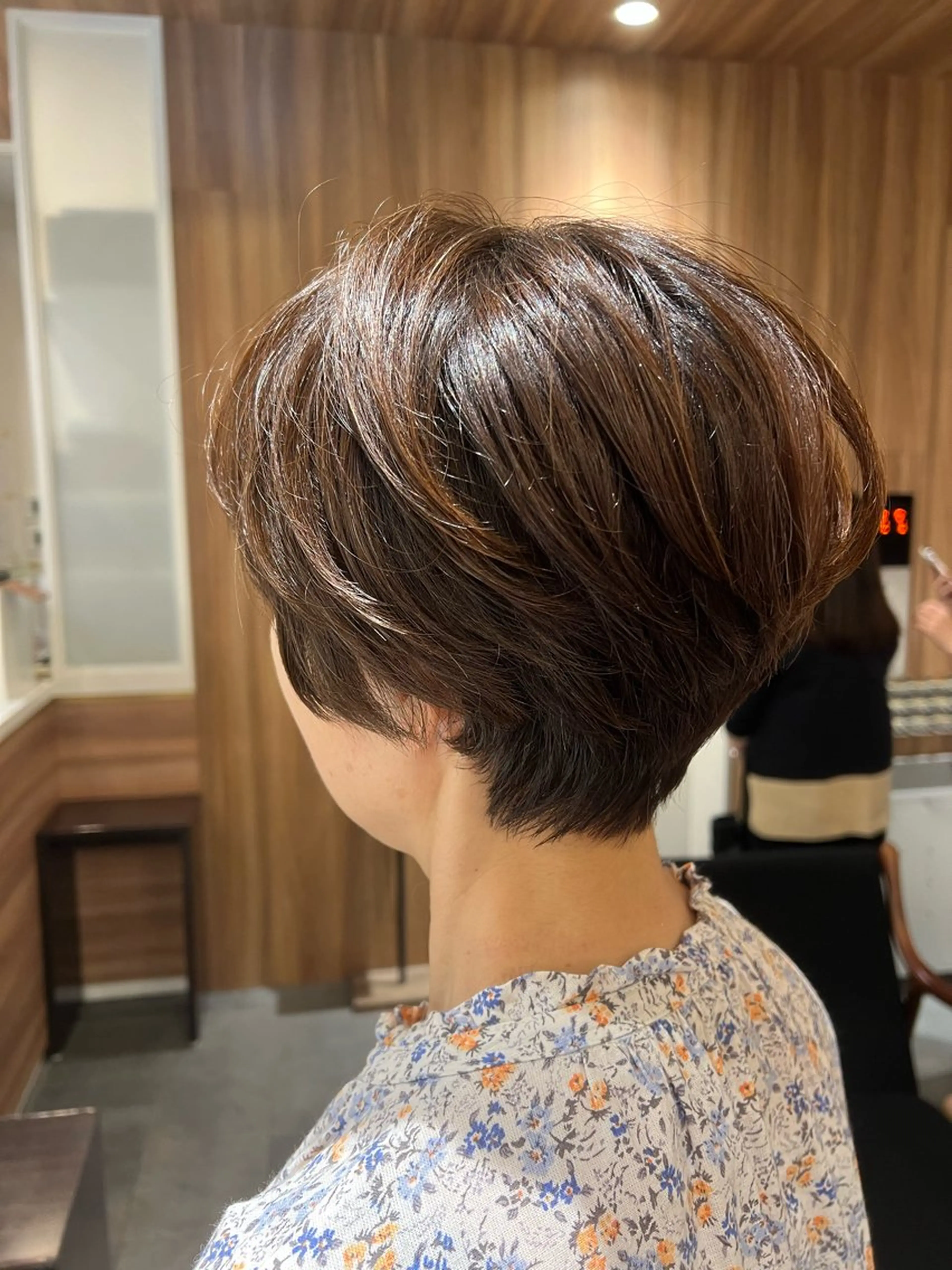 ショート 村中 逸紀のヘアスタイル