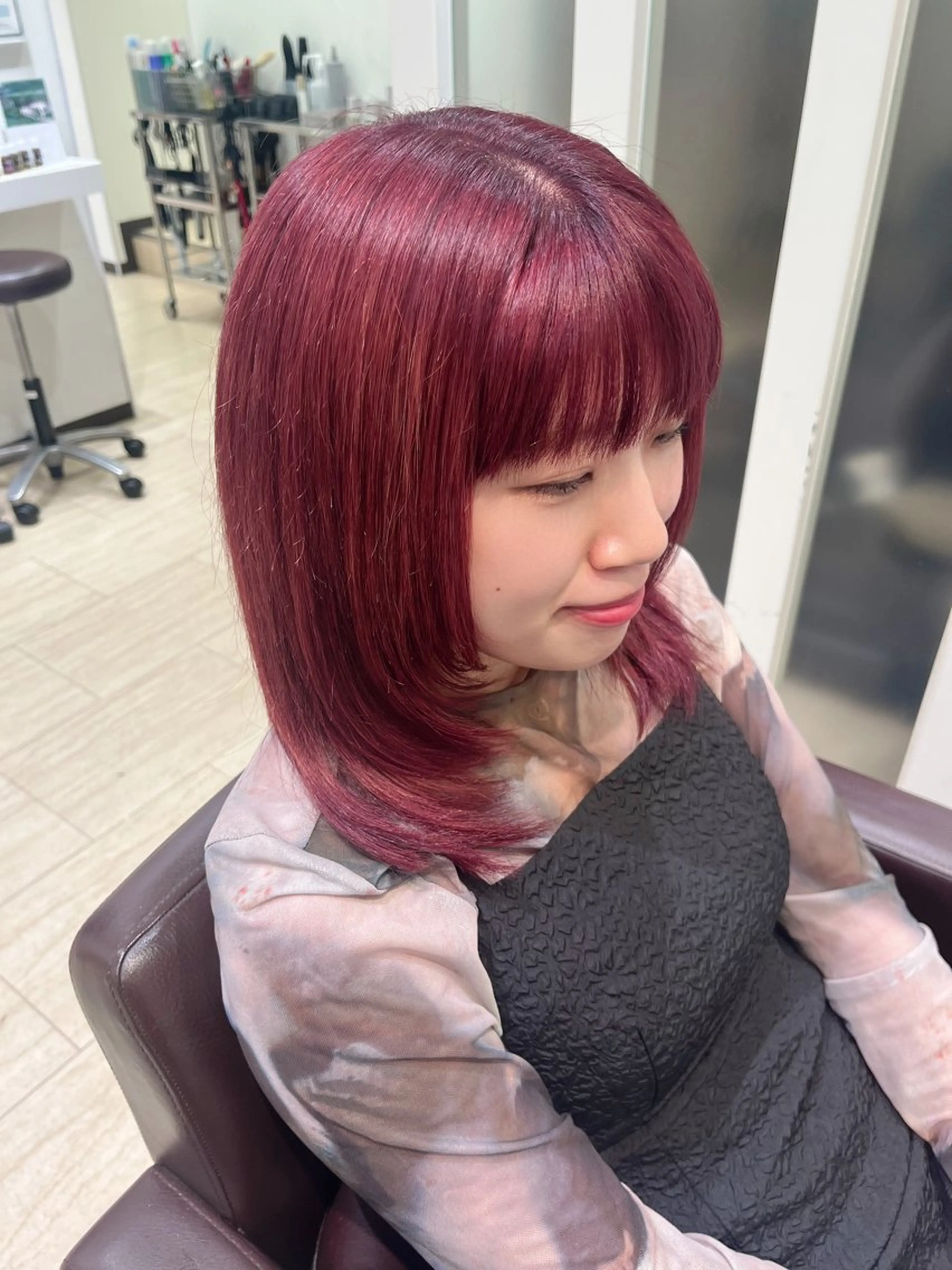 ミディアム カラー カット ヘアカラー トリートメント なかのももか/レイヤ ー/髪質改善カラーのヘアスタイル