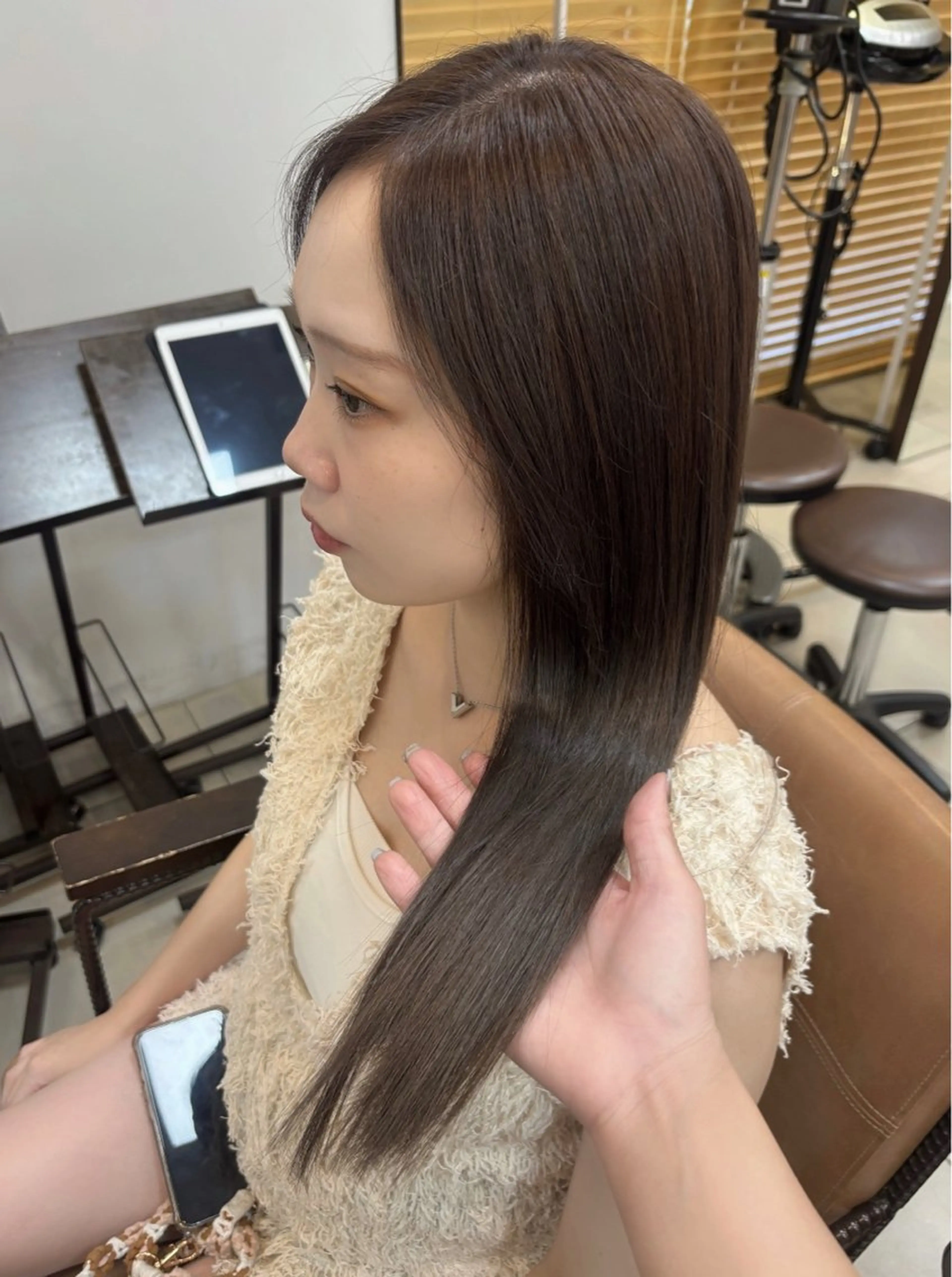 セミロング カラー グレージュ 髪質改善 ヘアカラー トリートメント 頭皮×髪質改善 透明感カラー💎中村のヘアスタイル