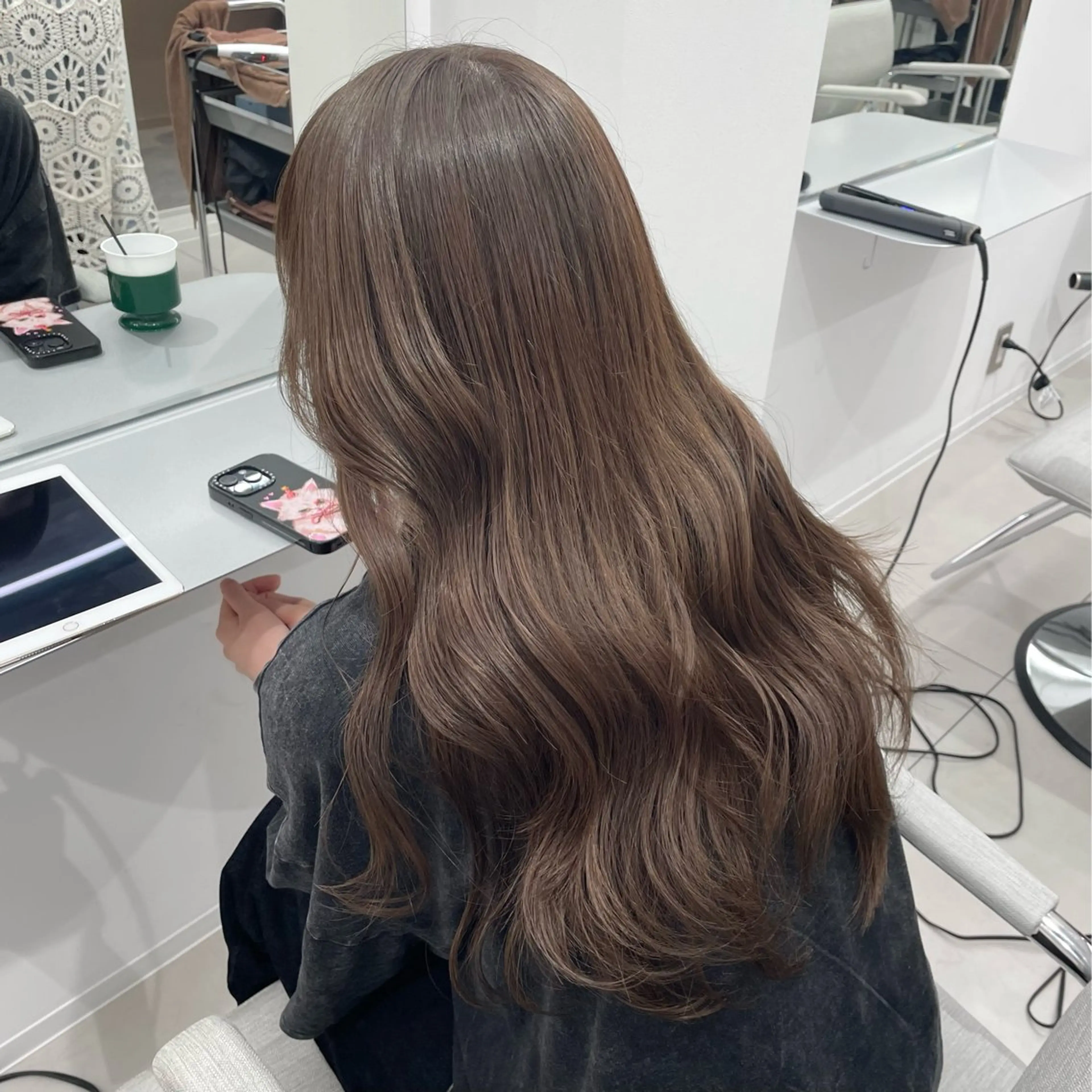 ロング カラー ベージュカラー ブリーチ 透明感カラー ダブルカラー ブリーチなしカラー 澤 佑華 🎀 透明感カラーのヘアスタイル