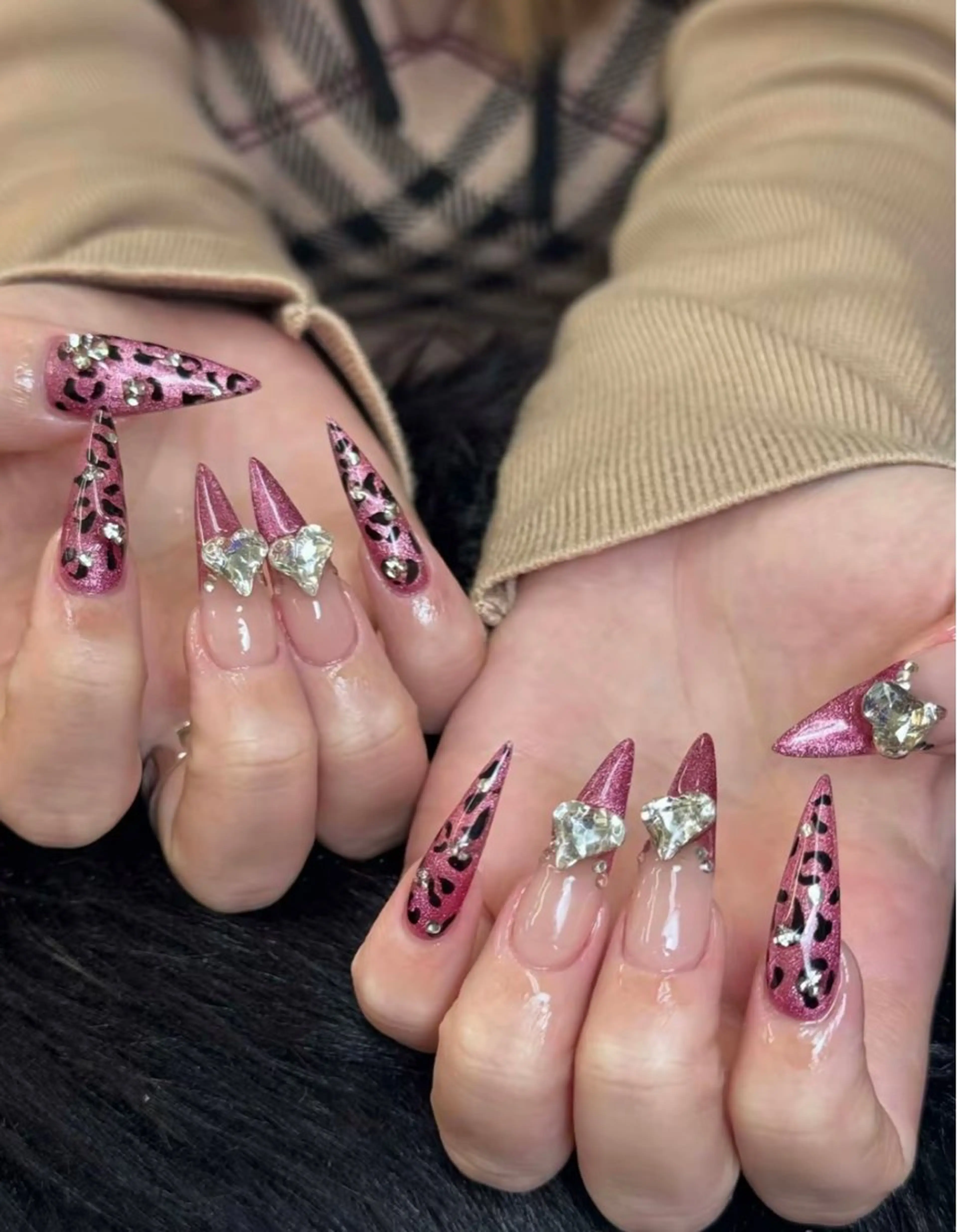 ネイル フレンチネイル ジェルネイル マグネットネイル 持ち込み ニュアンスネイル NiJi Nailsのネイルデザイン