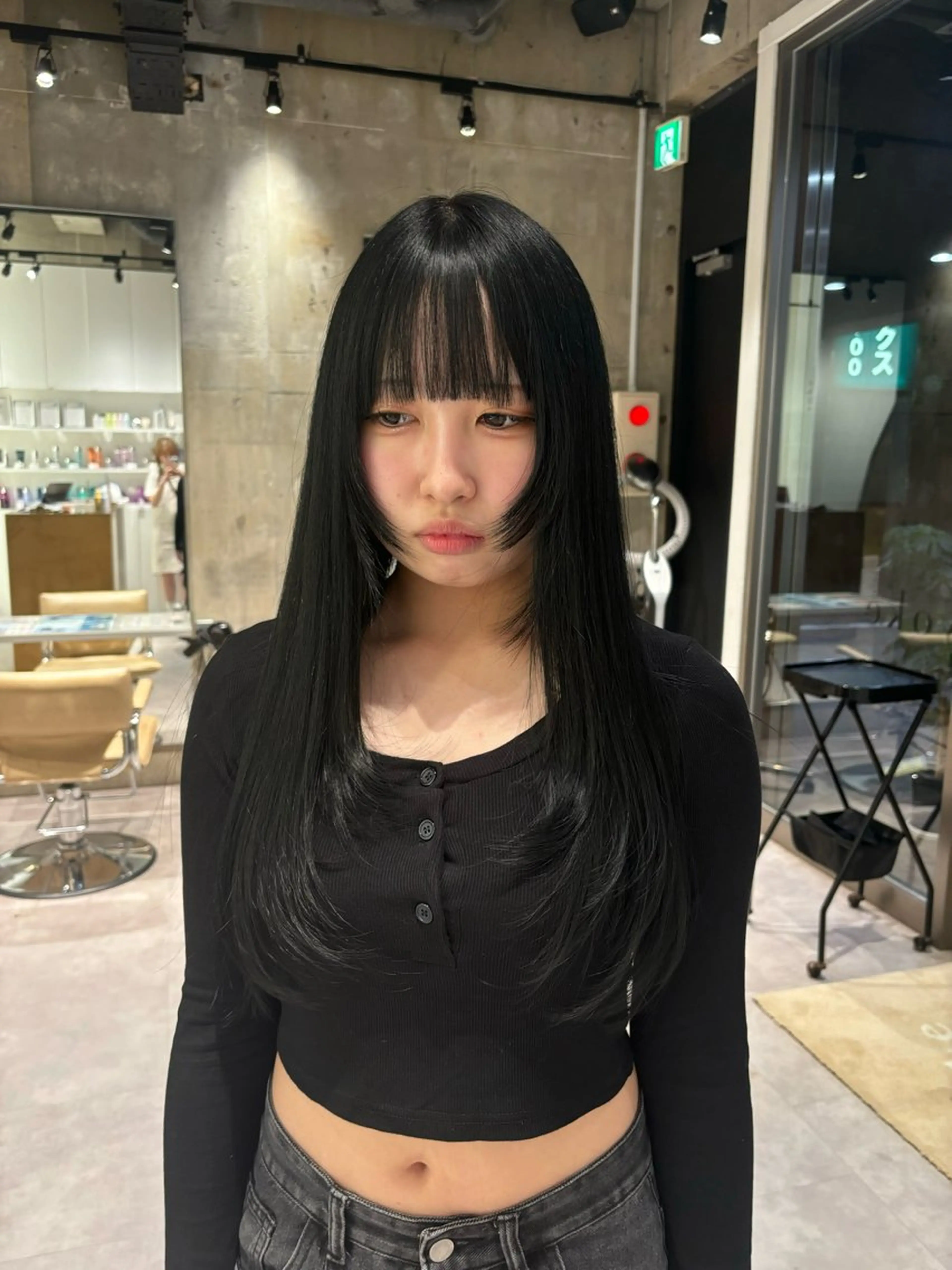 ロング カラー 顔まわりレイヤー 顔周りカット レイヤーカット カット ヘアカラー mina🪐立川駅/ 無料ショートカットのヘアスタイル