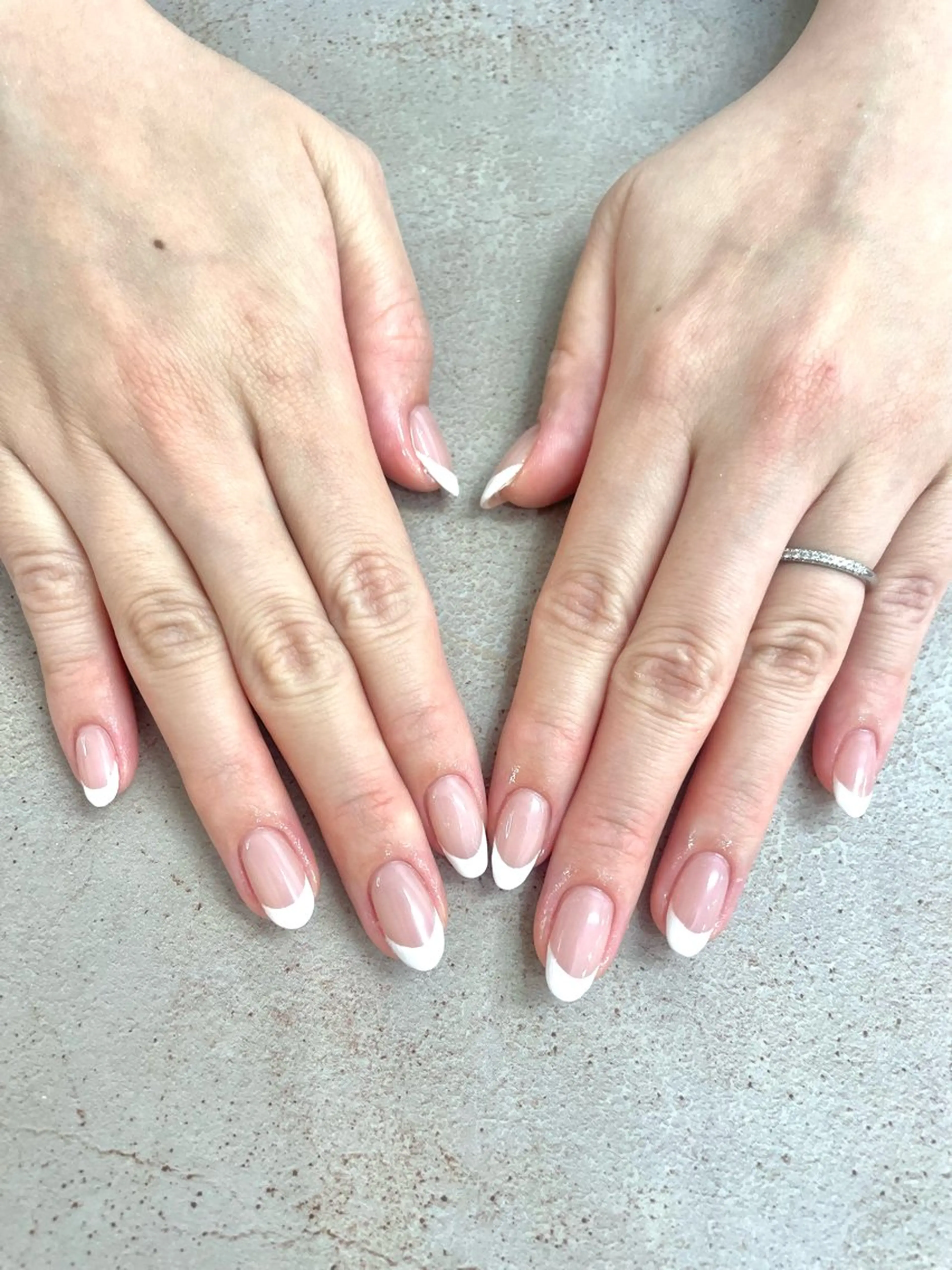 ネイル フレンチネイル ピュアネイル& オンディーヌのネイルデザイン