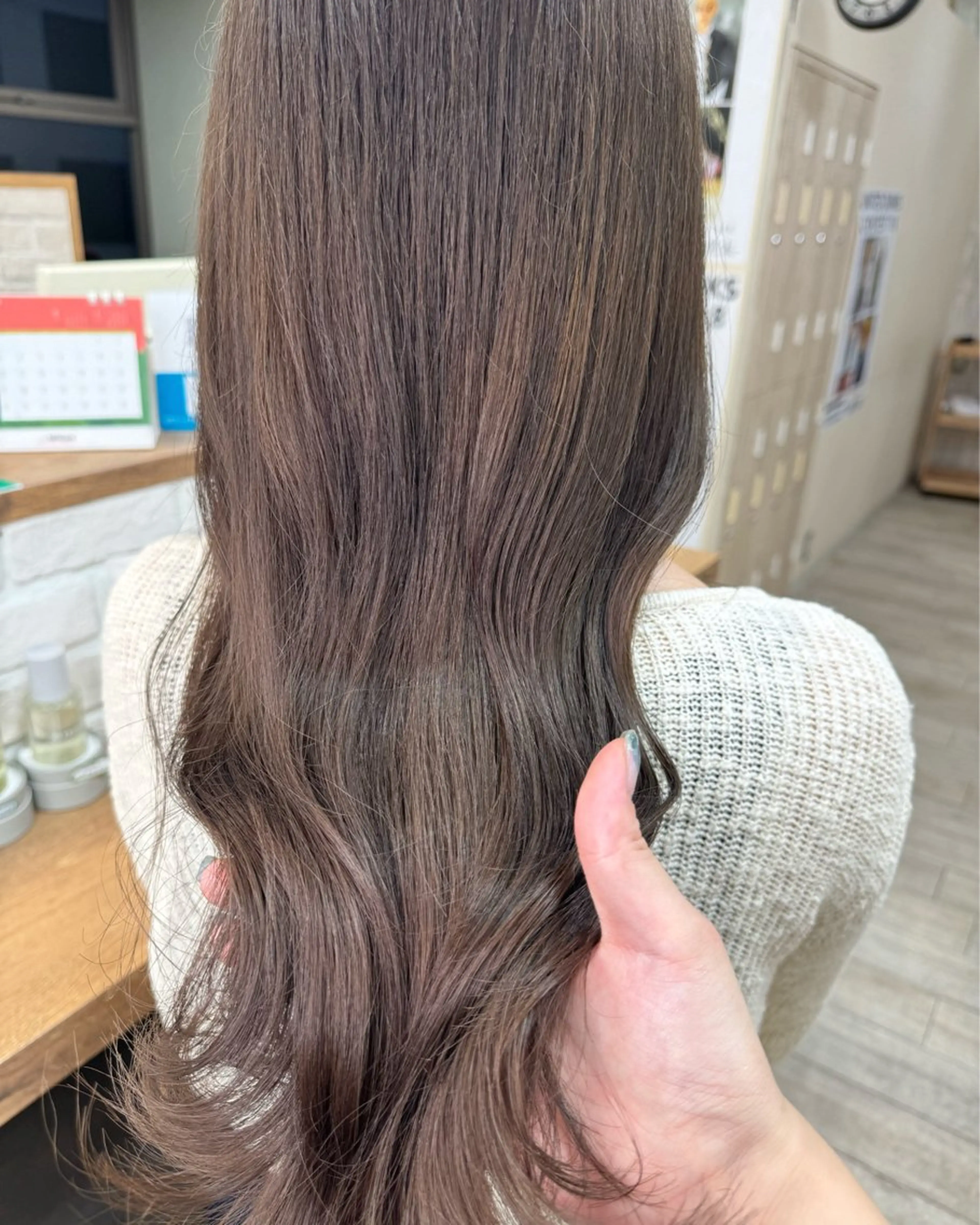 ロング カラー 立川 奈那子のヘアスタイル