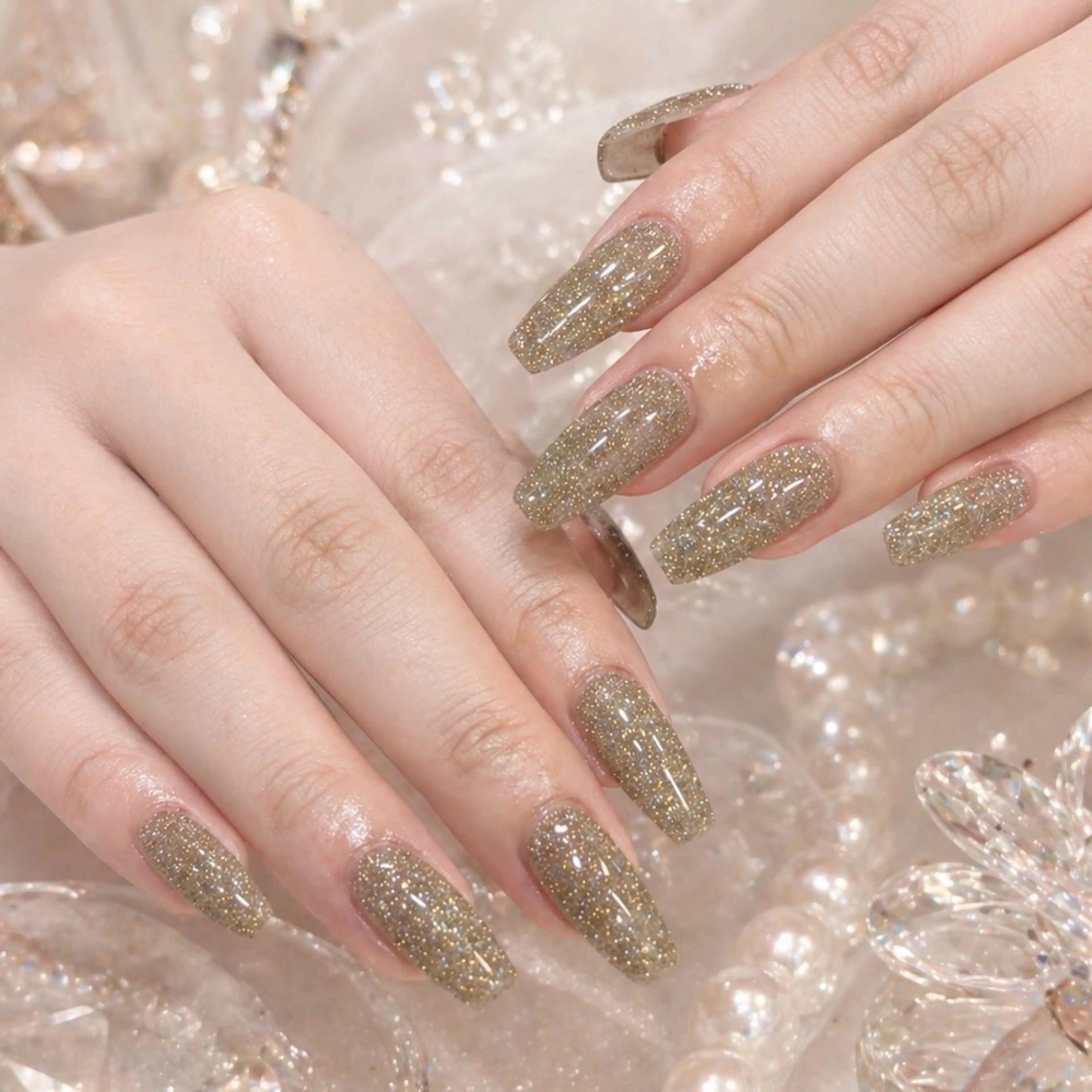 ネイル フラッシュネイル キラキラネイル シンプルネイル ハンドネイル FLORANZ 🫧AIRI🫧のネイルデザイン