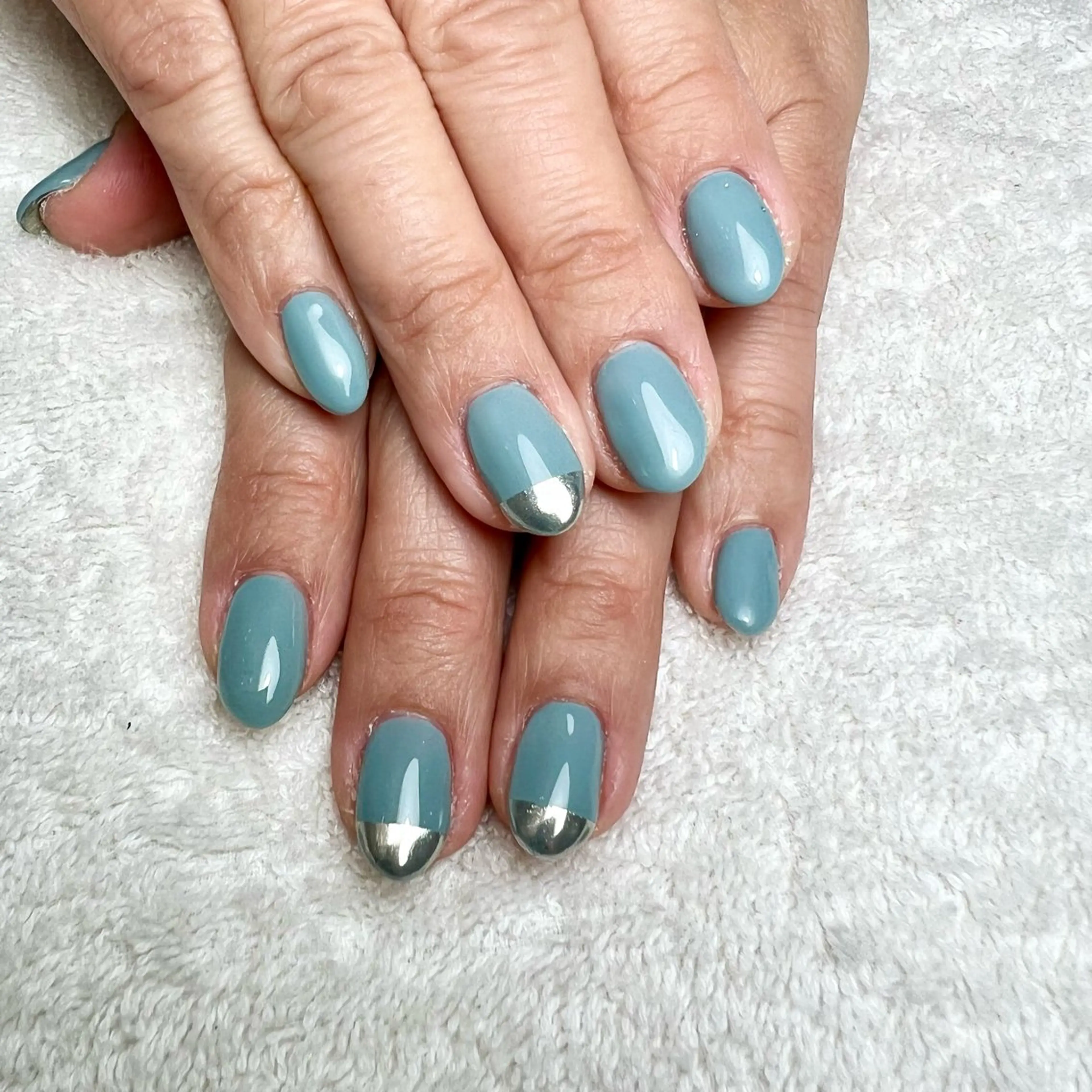 ネイル フレンチネイル ミラーネイル 冬ネイル ハンドネイル COCO +のエステ・リラクイメージ