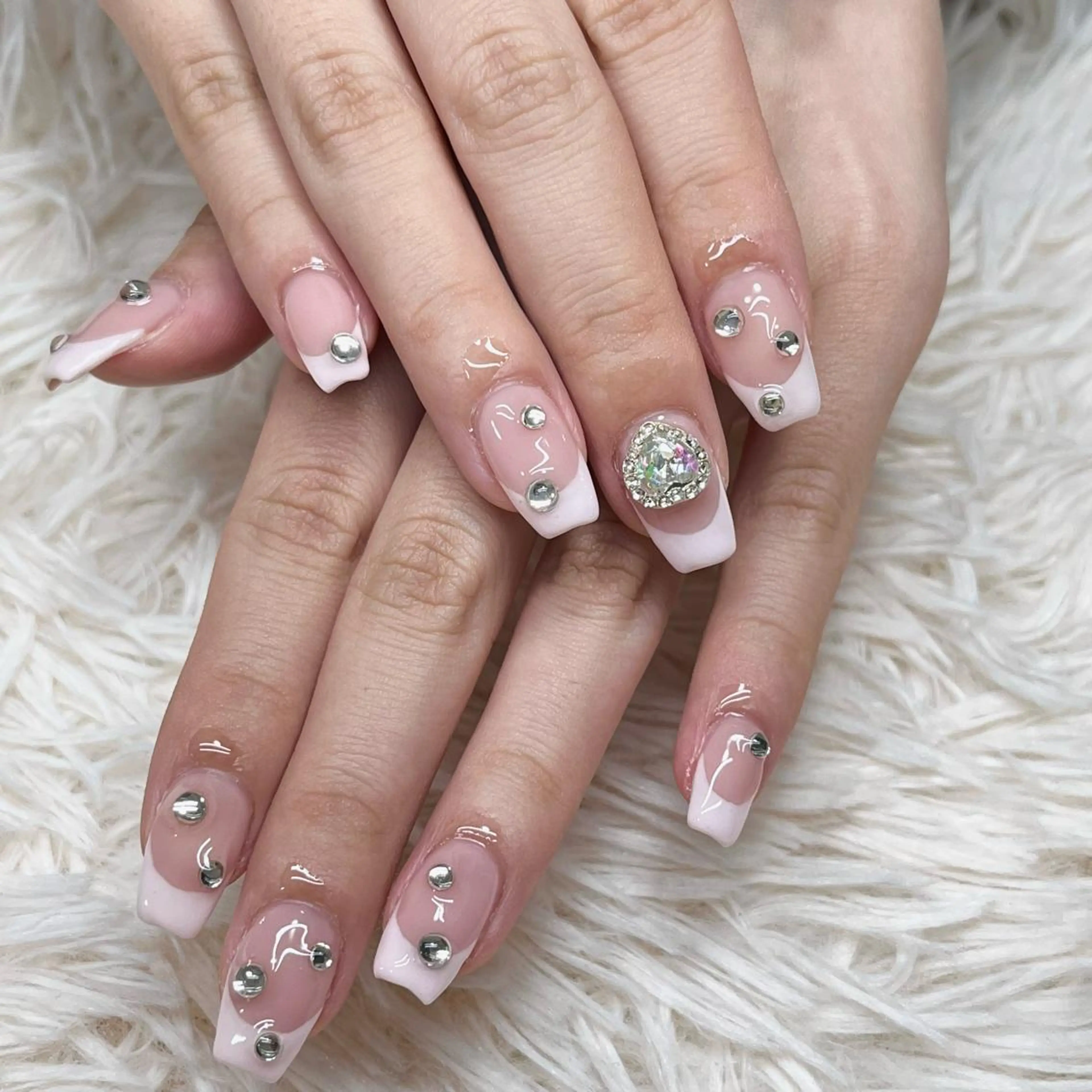 ネイル アートネイル クリアネイル フレンチネイル ジェルネイル ガラスフレンチ 🐕‍🦺Yappy 💗A-tanのネイルデザイン