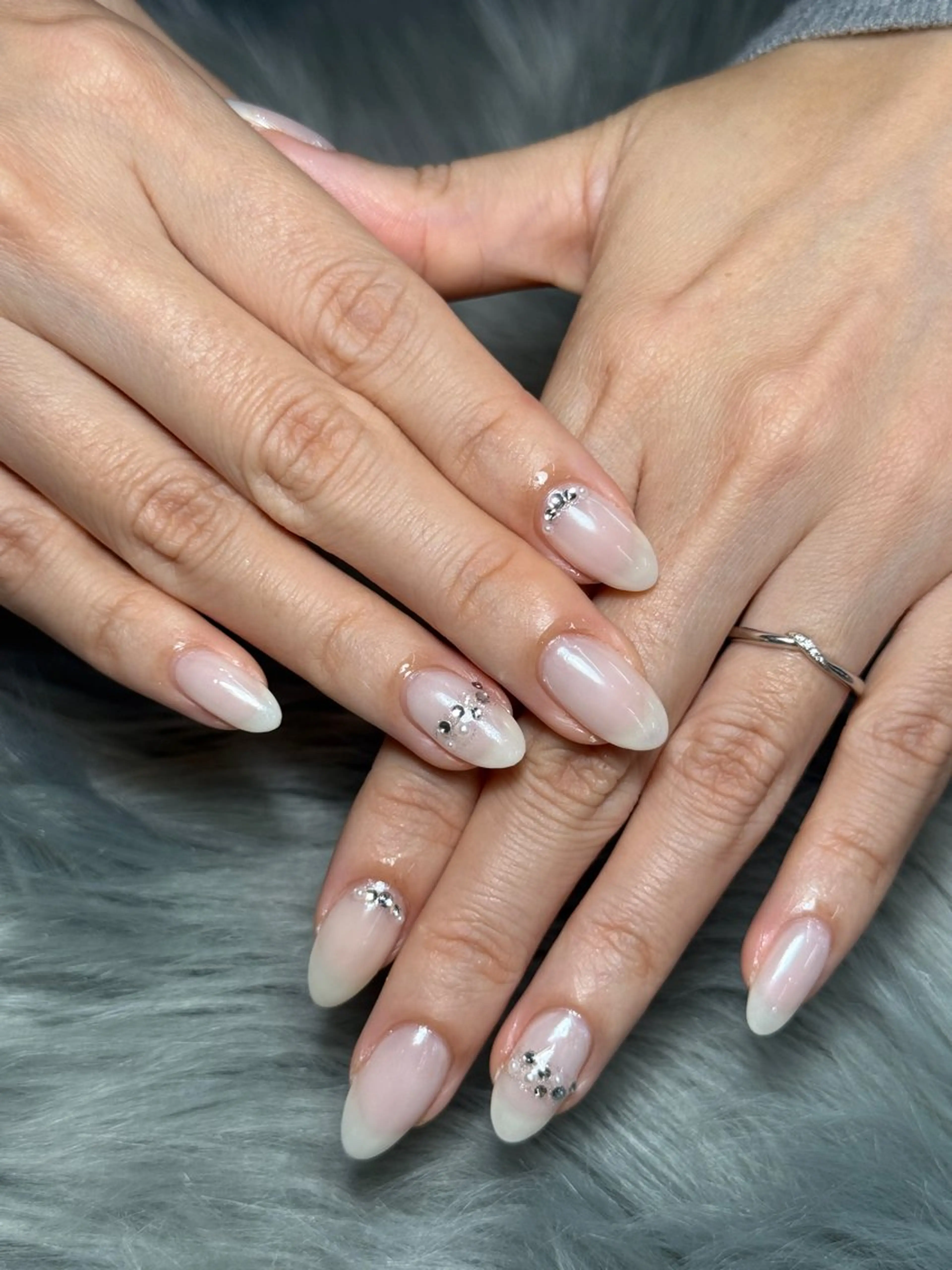 ネイル オーロラネイル ハンドネイル Momoka 🍑🎀のネイルデザイン